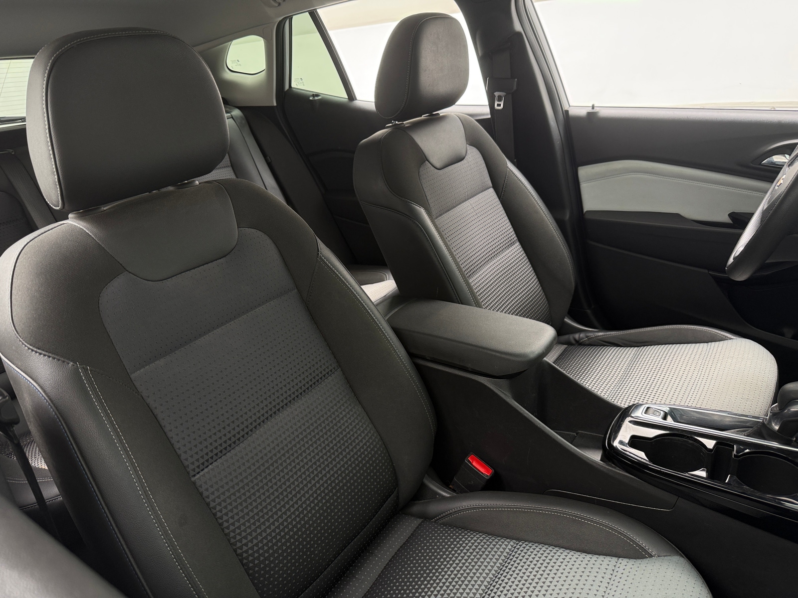 Thumbnail: 2024 Chevrolet Trax - 2