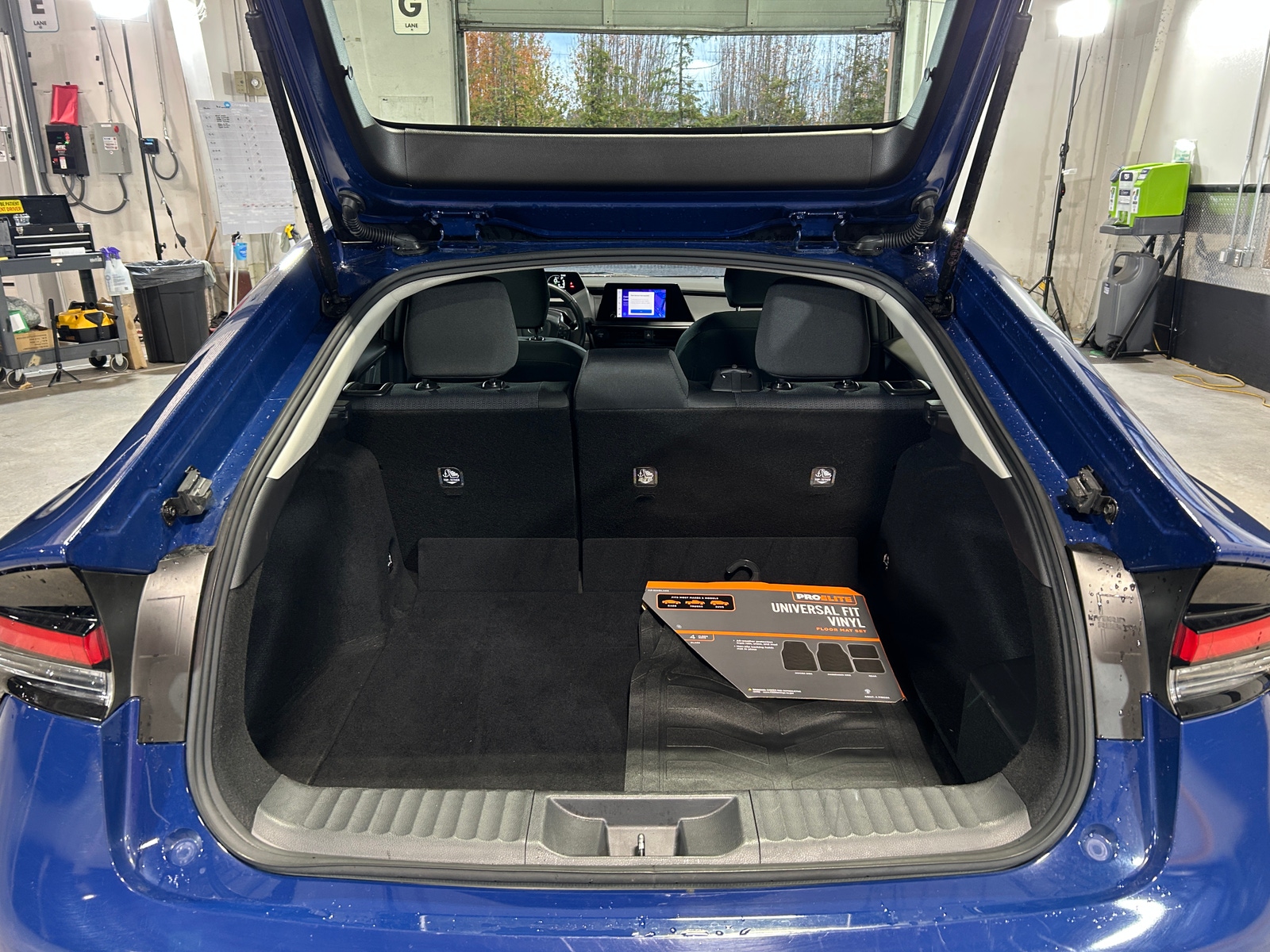 Thumbnail: 2025 Toyota Prius - 6