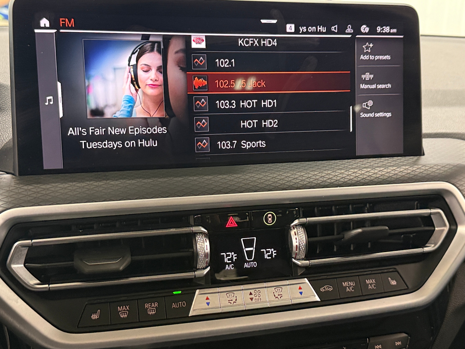 Thumbnail: 2022 BMW X3 - 3