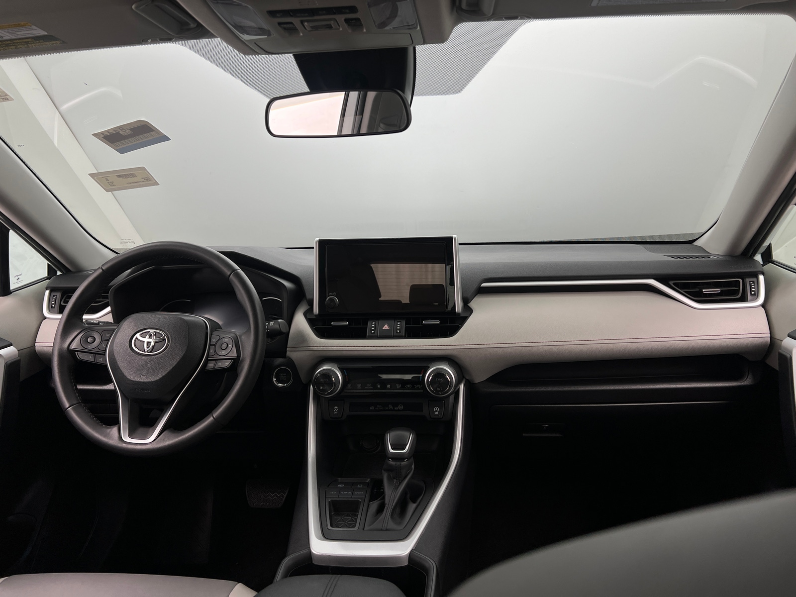 Thumbnail: 2024 Toyota RAV4 - 2