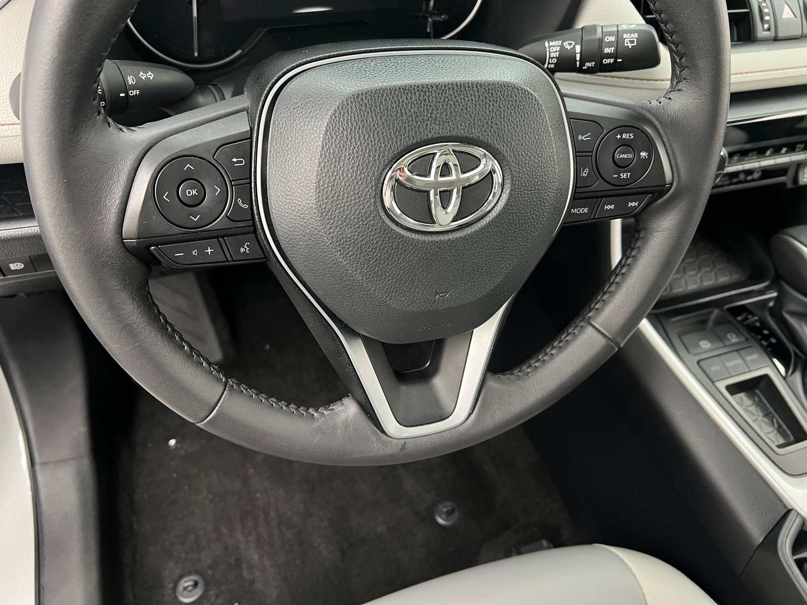 Thumbnail: 2024 Toyota RAV4 - 4