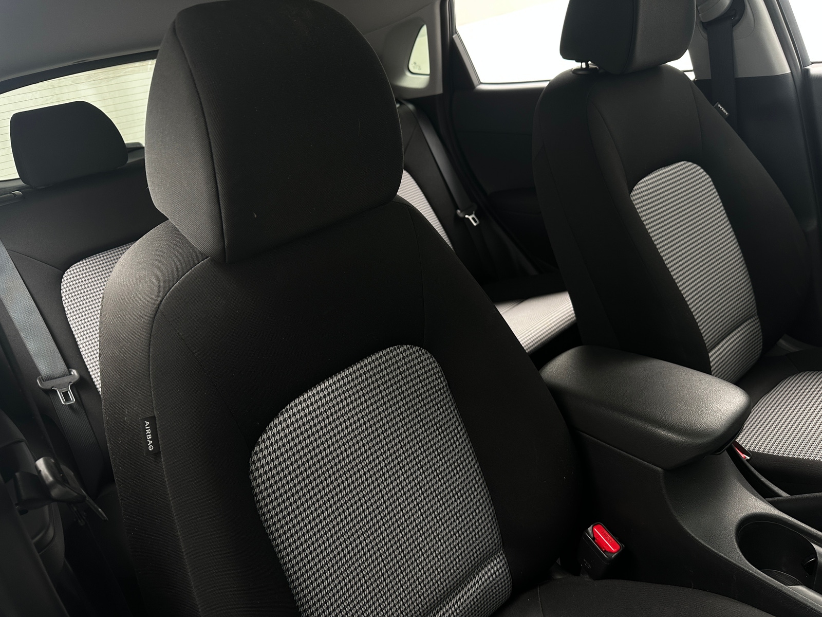 Thumbnail: 2021 Hyundai Kona - 2