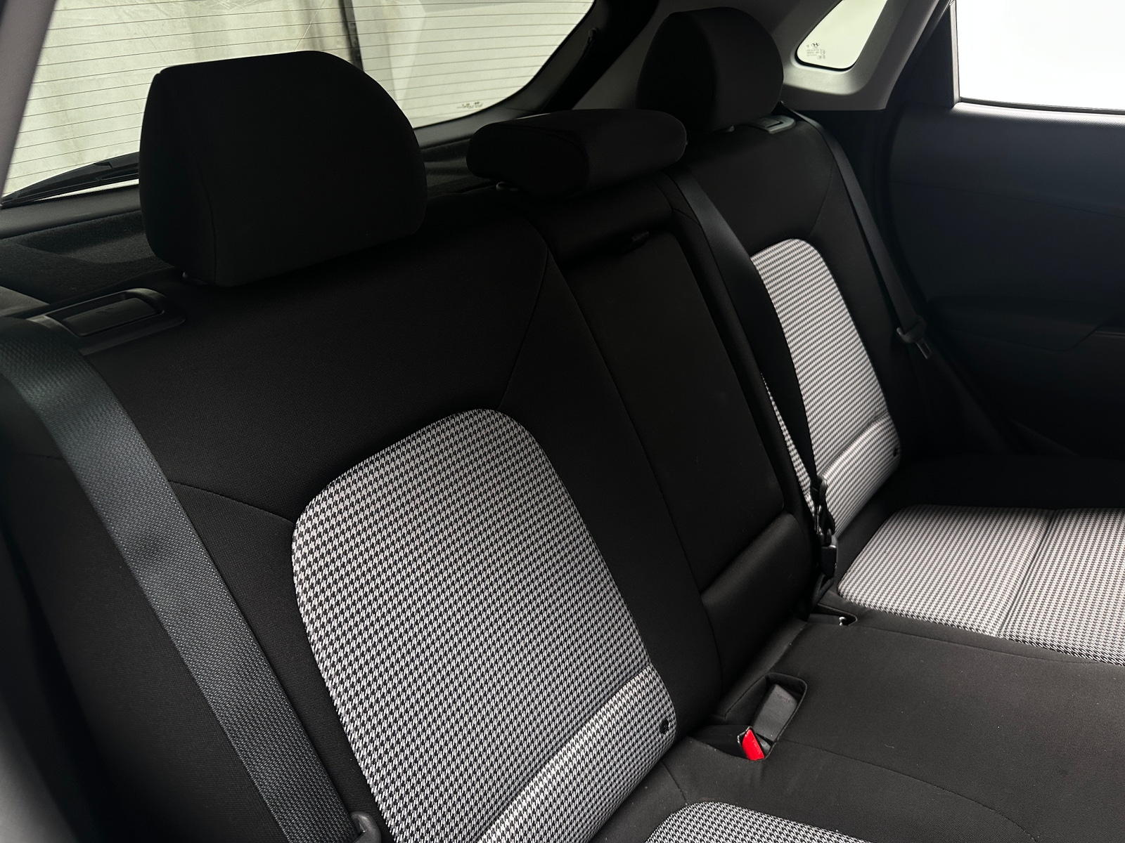 Thumbnail: 2021 Hyundai Kona - 6