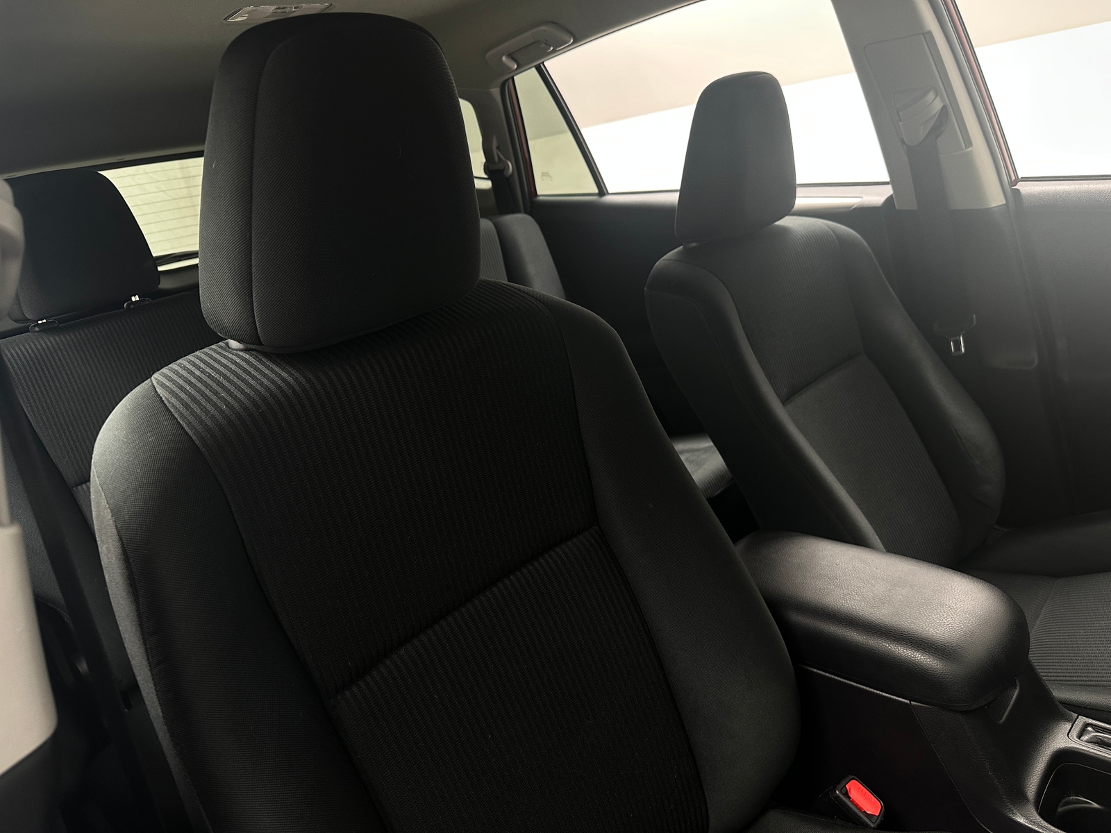 Thumbnail: 2018 Toyota RAV4 - 2