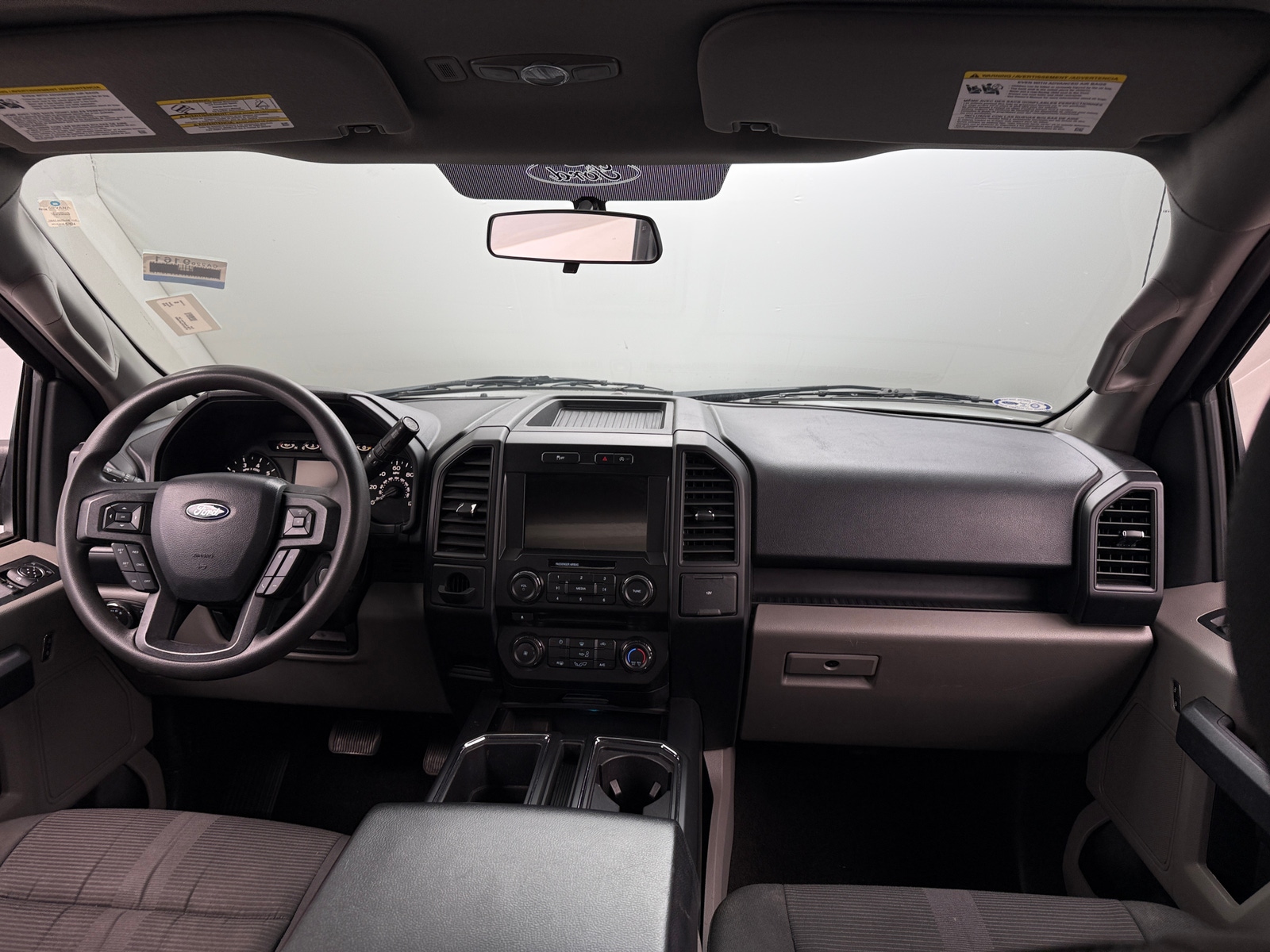 Thumbnail: 2018 Ford Econoline - 3