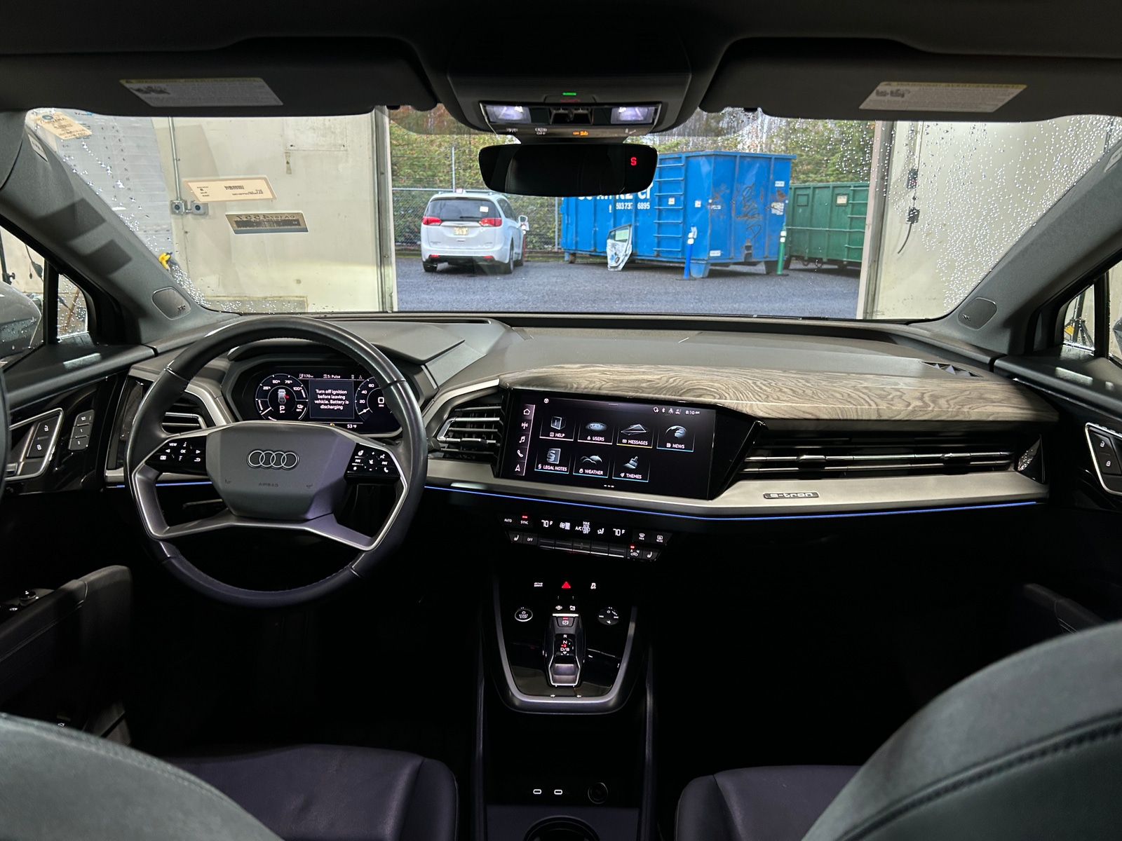 Thumbnail: 2023 Audi Q4 e-tron - 2