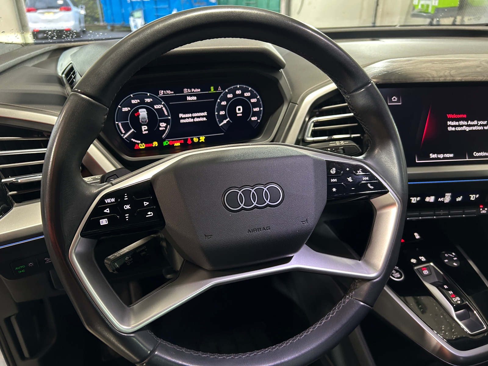 Thumbnail: 2023 Audi Q4 e-tron - 4