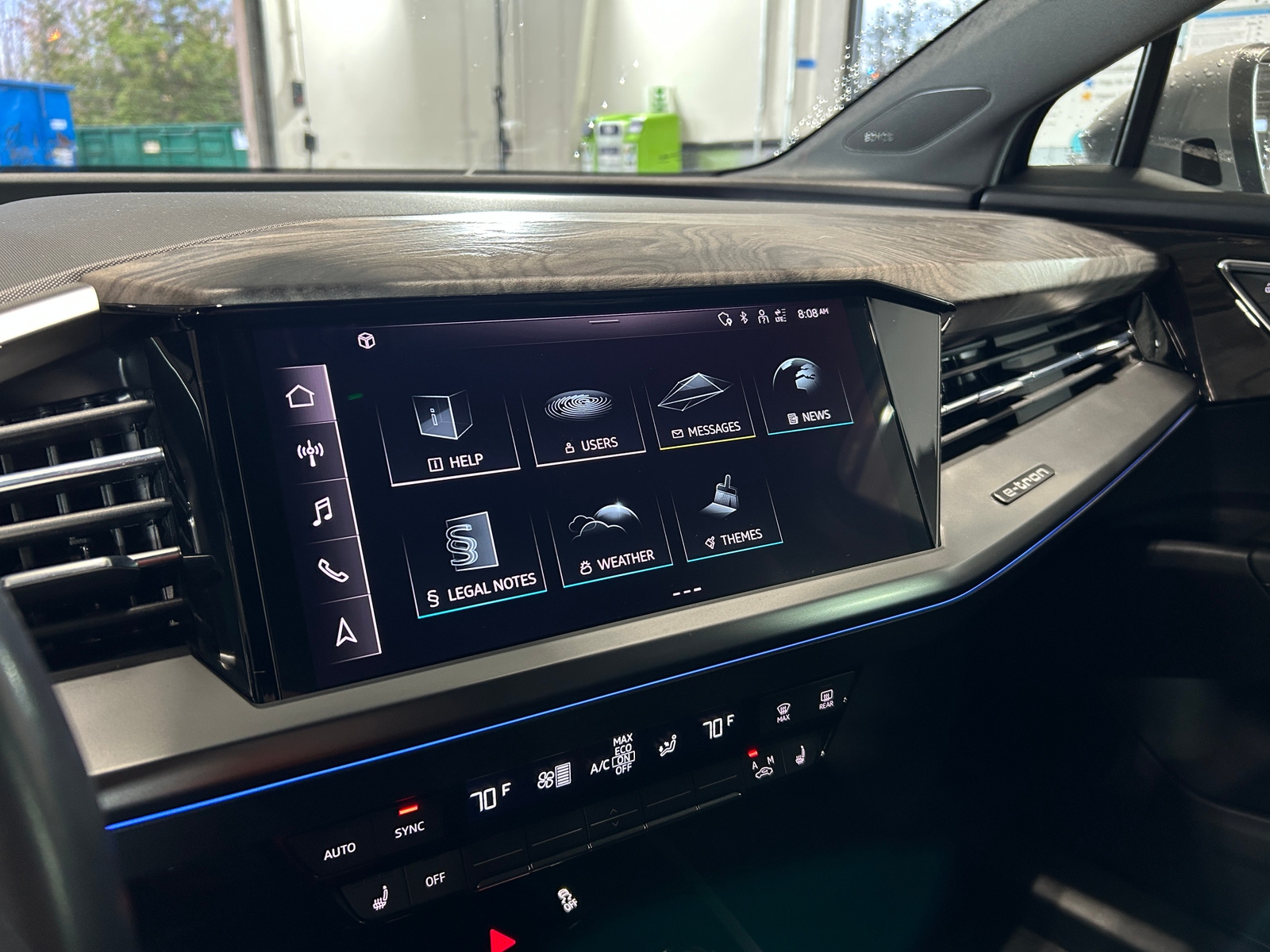 Thumbnail: 2023 Audi Q4 e-tron - 3