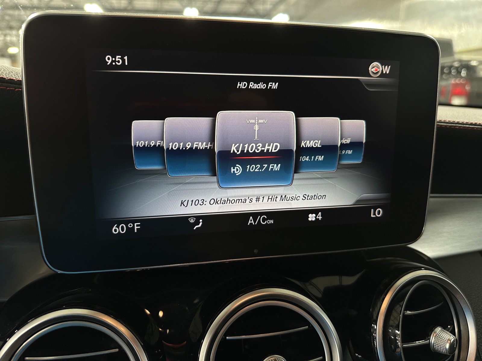 Thumbnail: 2017 Mercedes-Benz C-Class - 2