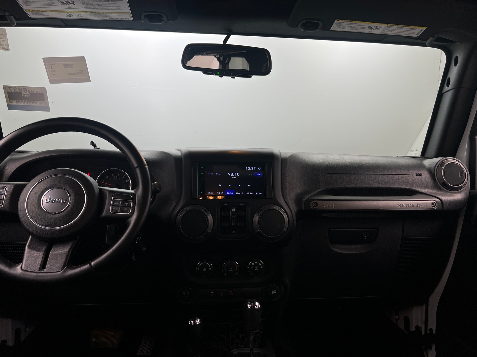 Thumbnail: 2016 Jeep Wrangler - 3