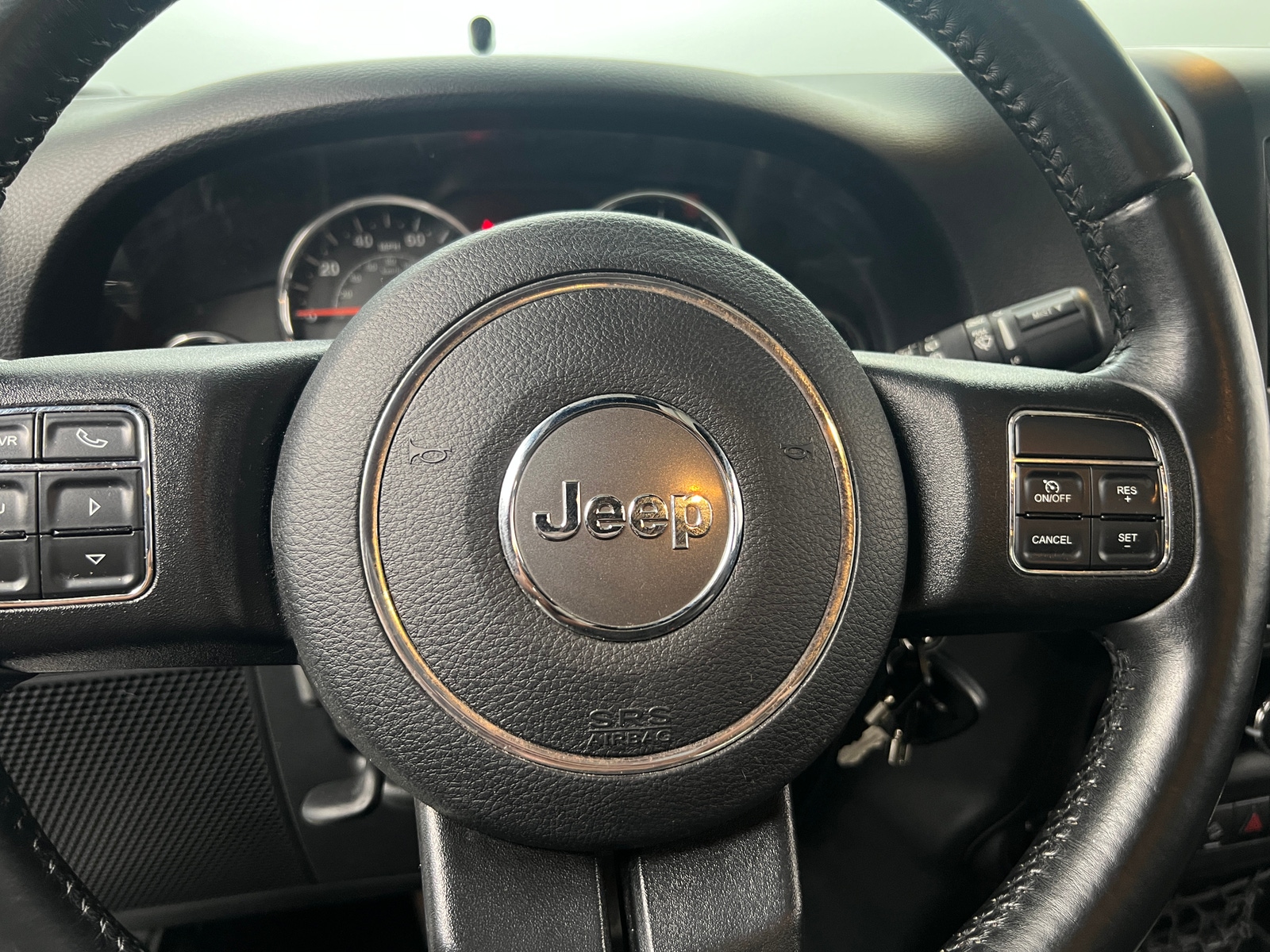 Thumbnail: 2016 Jeep Wrangler - 5