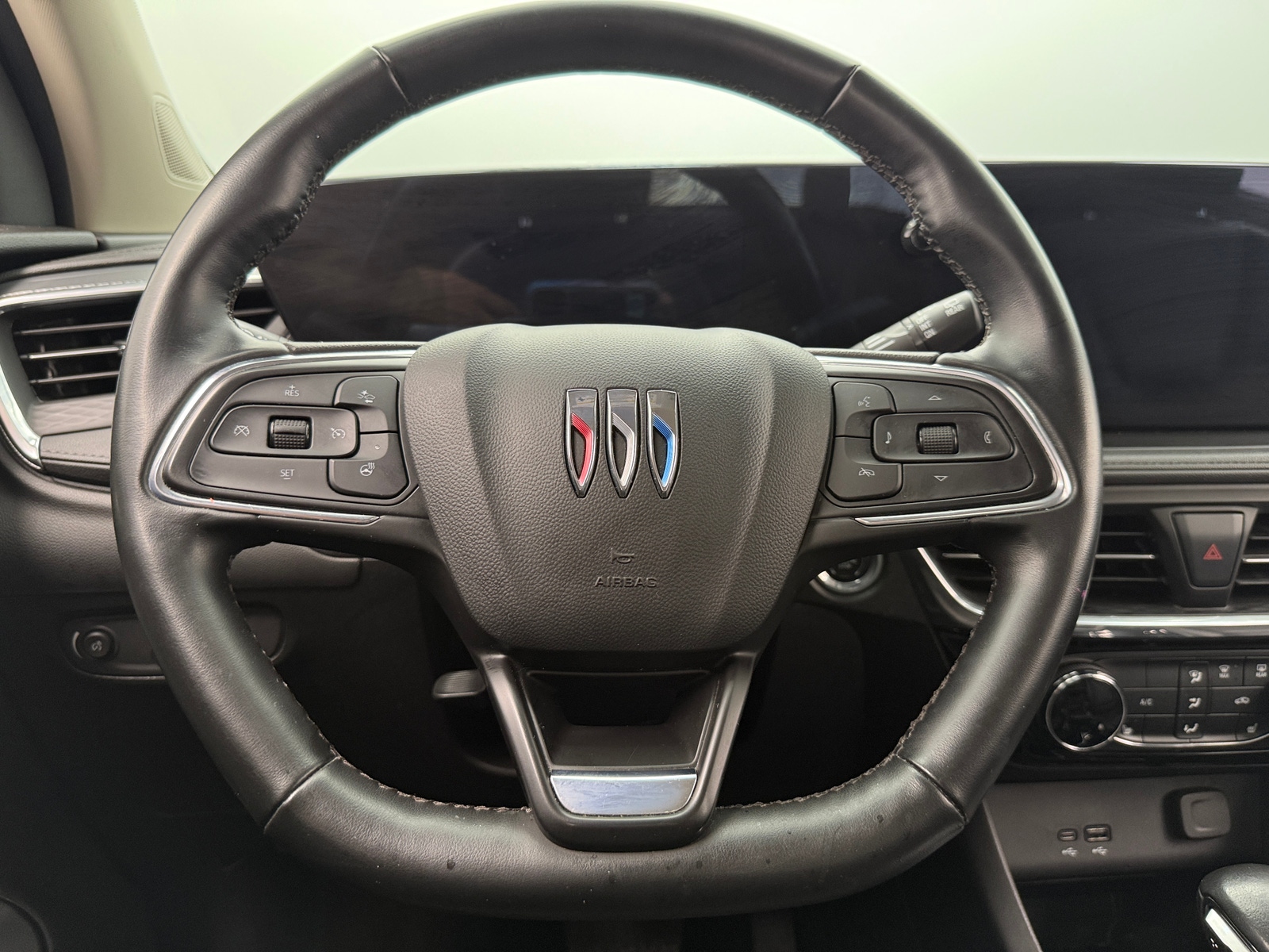 Thumbnail: 2024 Buick Encore GX - 4