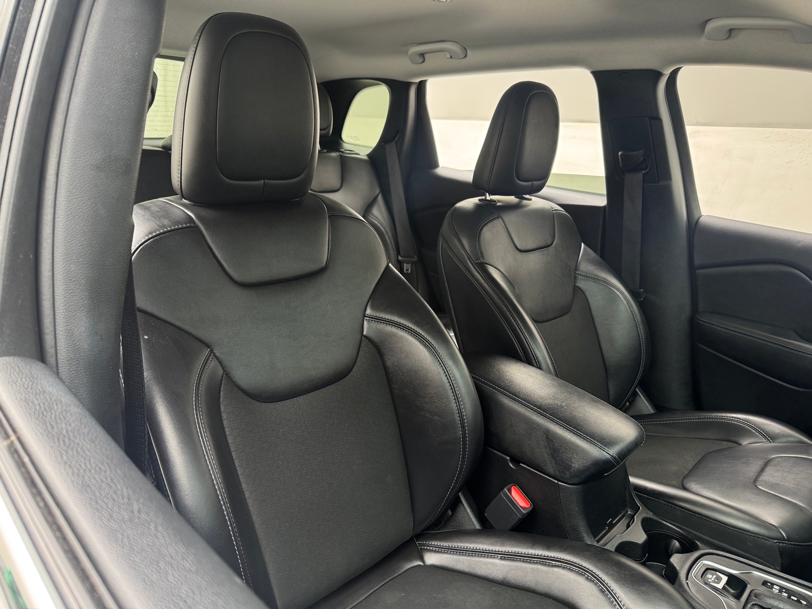 Thumbnail: 2020 Jeep Cherokee - 2