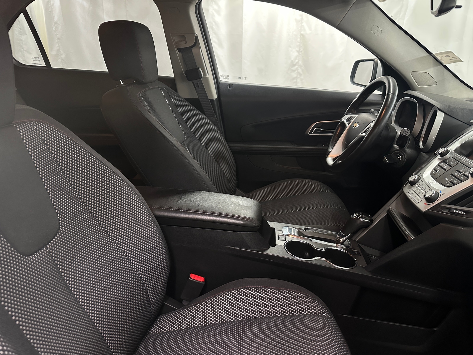 Thumbnail: 2017 Chevrolet Equinox - 2