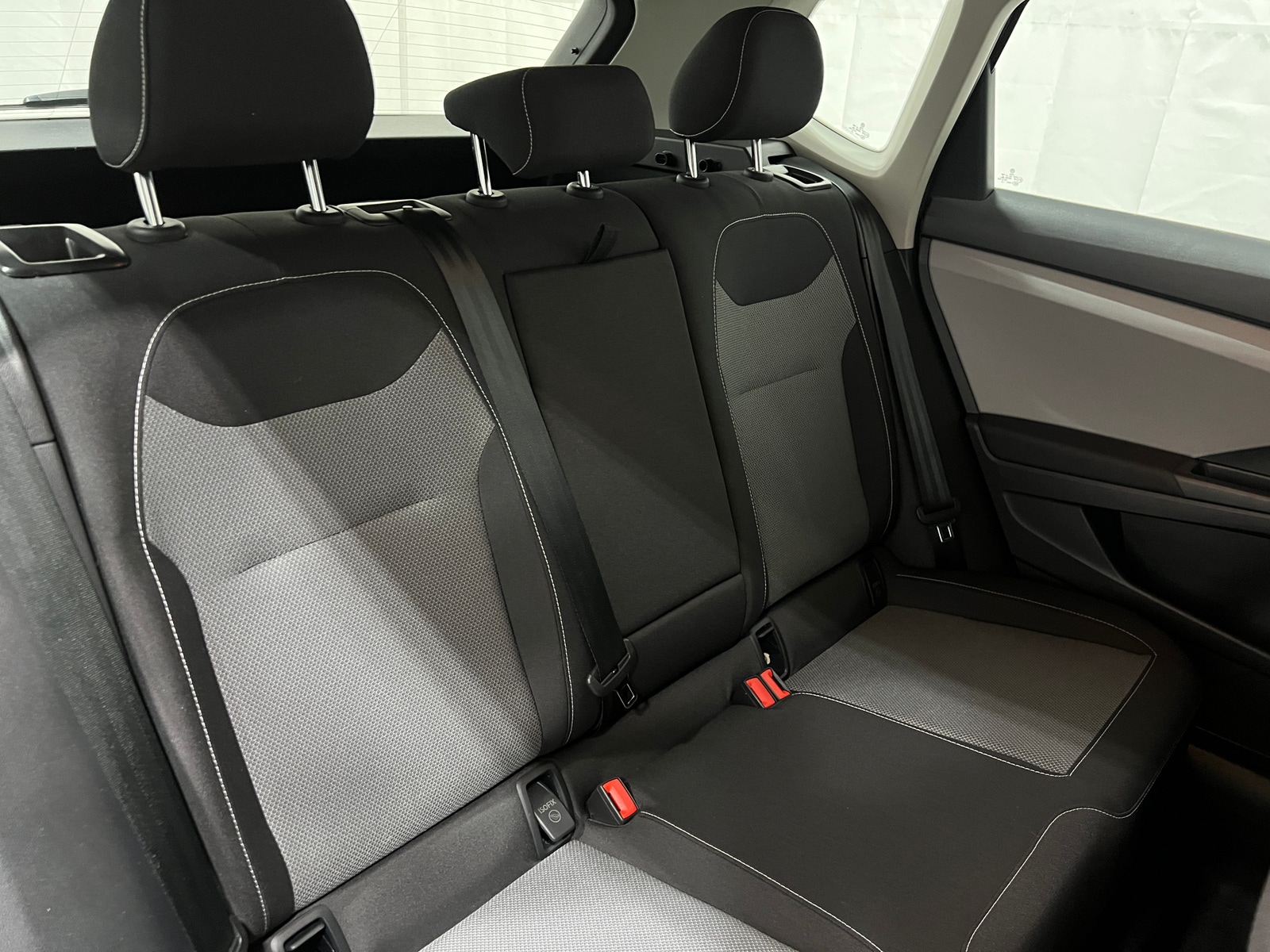 Thumbnail: 2022 Volkswagen Taos - 6