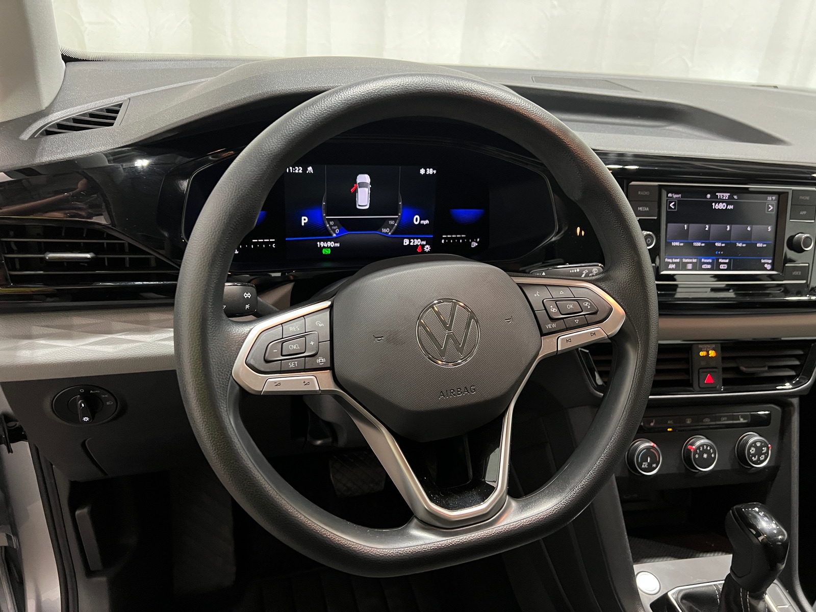 Thumbnail: 2022 Volkswagen Taos - 5