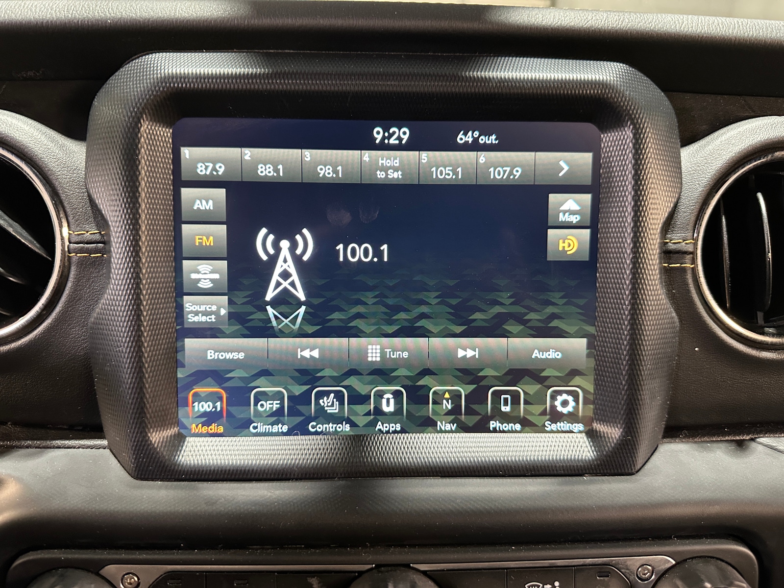 Thumbnail: 2023 Jeep Wrangler - 3