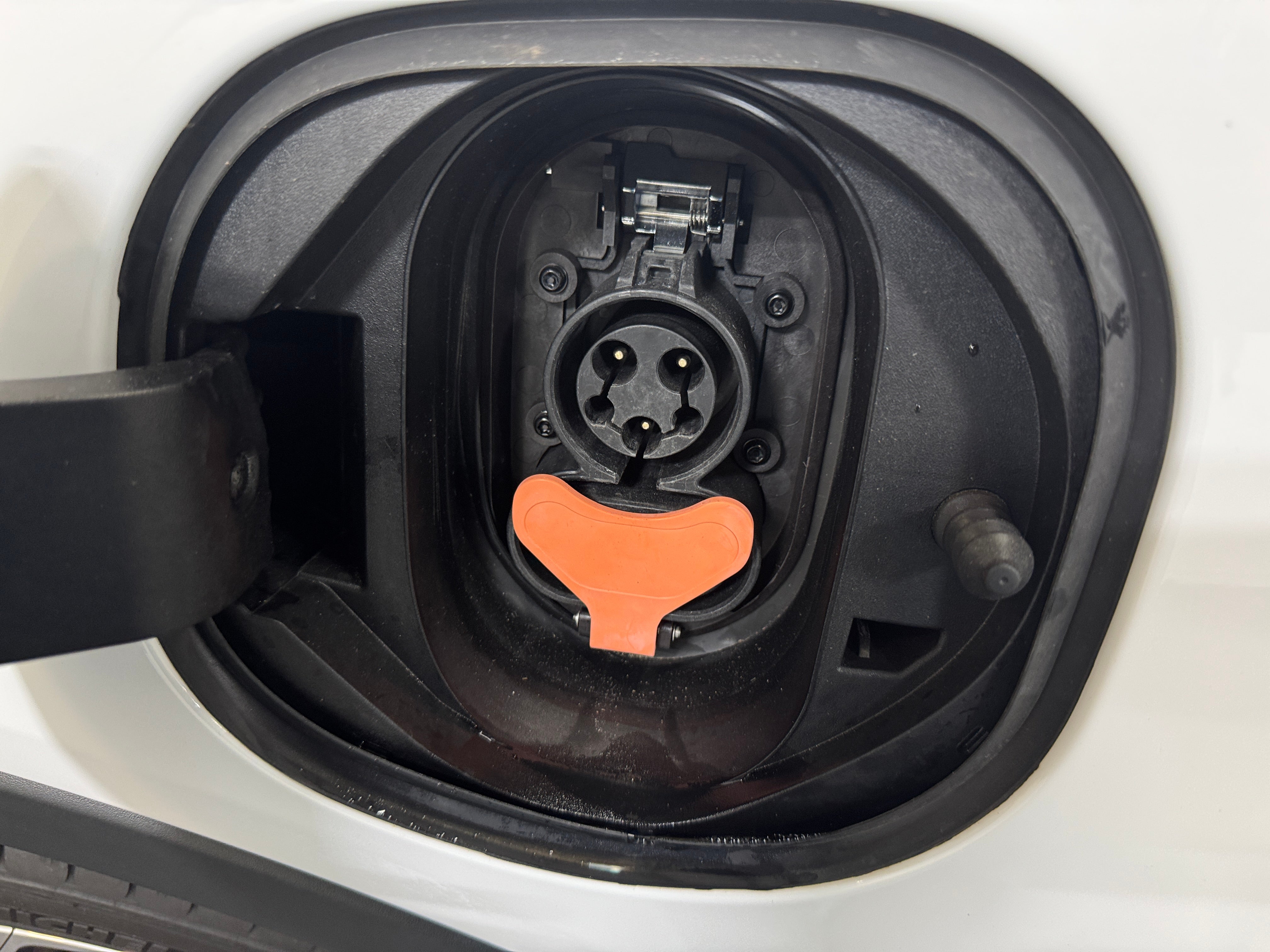 Used 2023 Chevrolet Bolt EV 2LT with VIN 1G1FX6S07P4208457 for sale in Oak Creek, WI