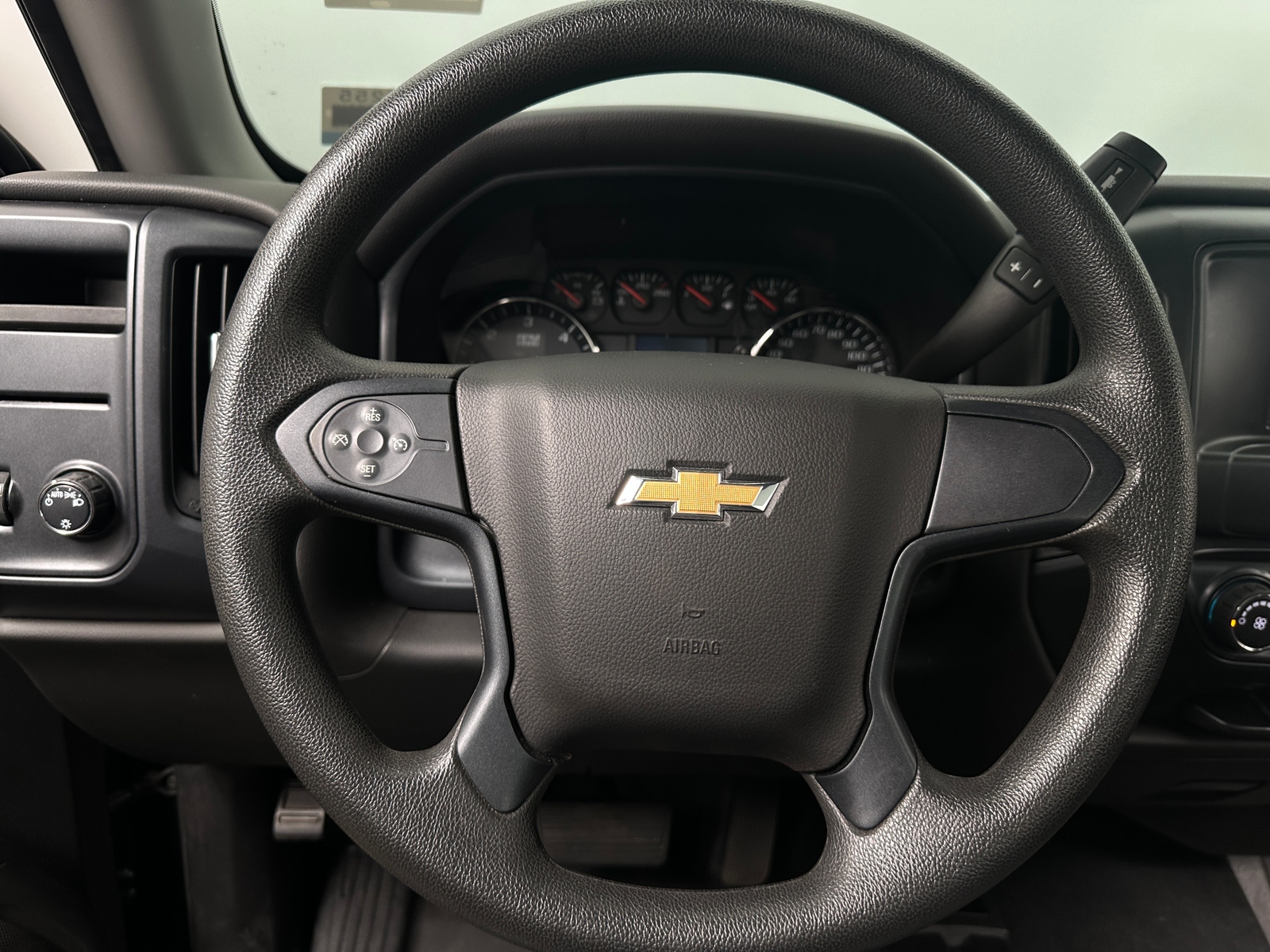 Thumbnail: 2018 Chevrolet Silverado 1500 - 5