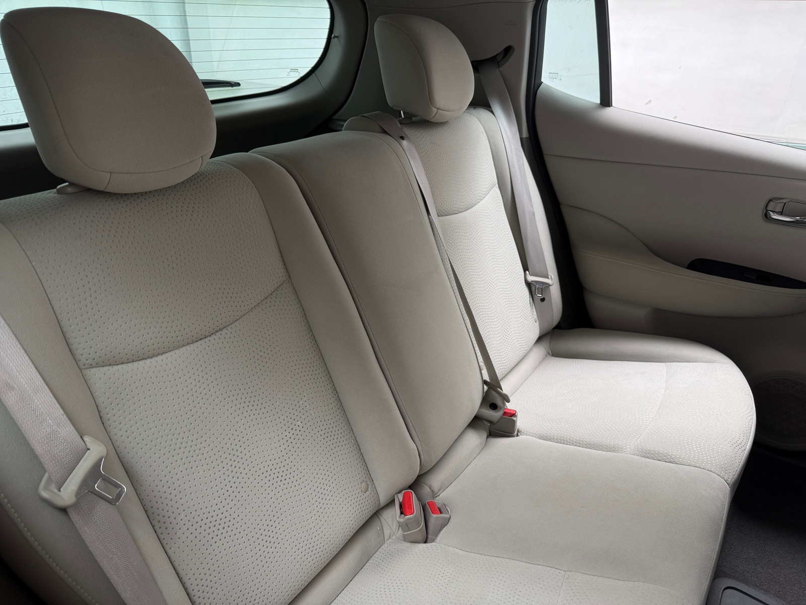 Thumbnail: 2015 Nissan Leaf - 6