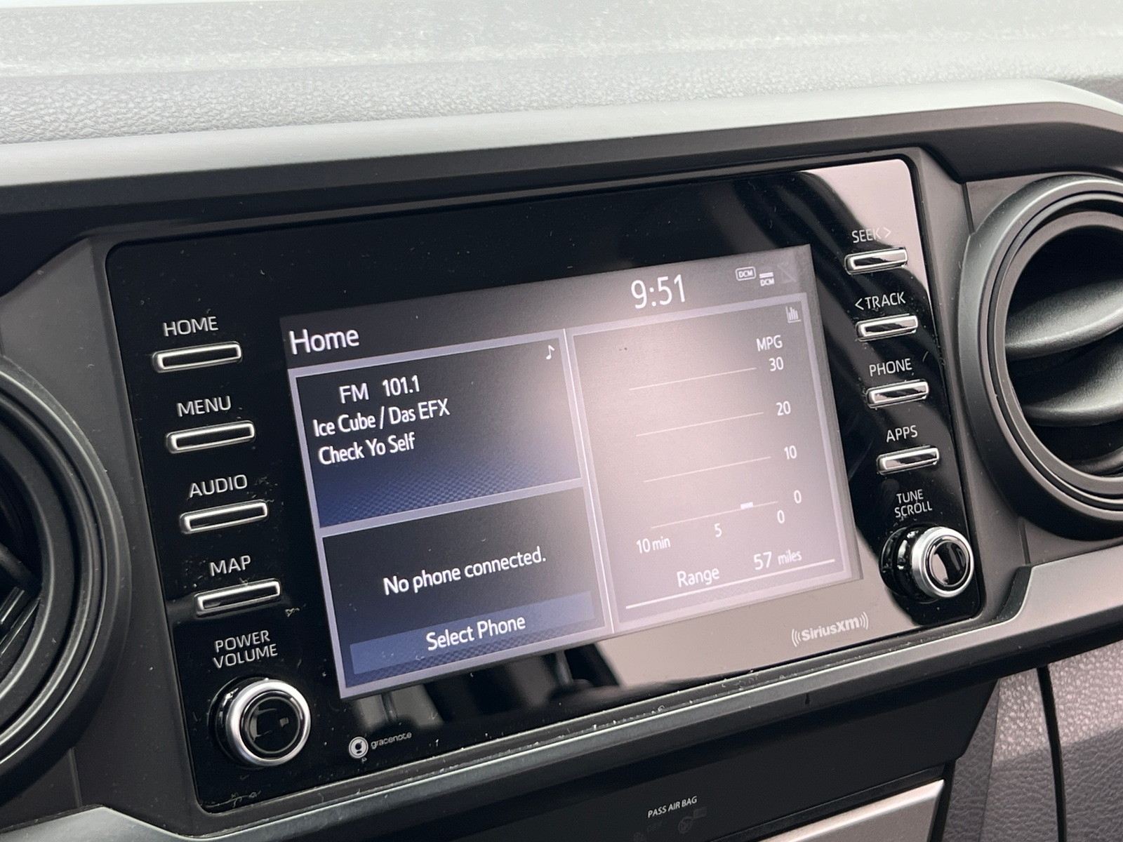 Thumbnail: 2020 Toyota Tacoma - 4