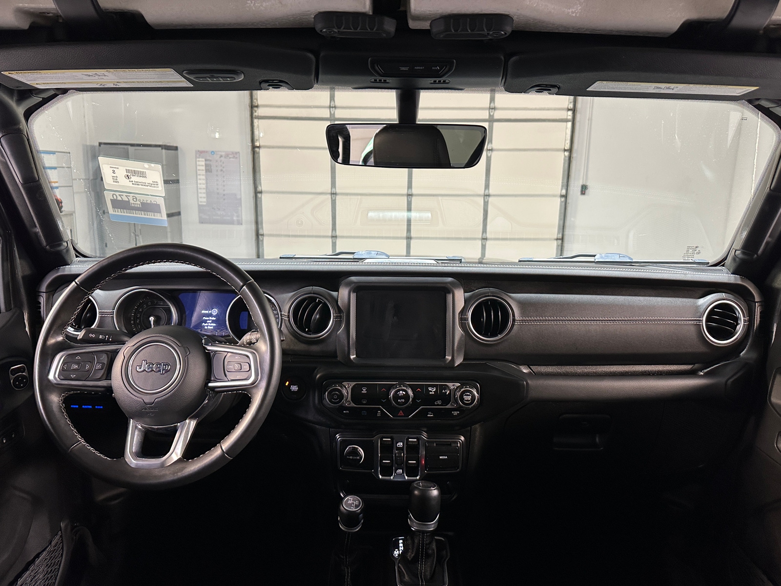 Thumbnail: 2022 Jeep Wrangler - 3