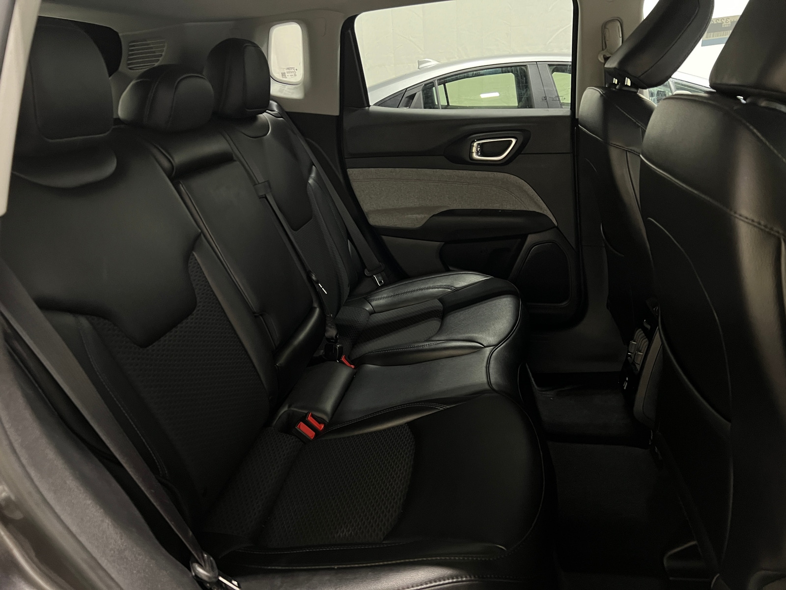 Thumbnail: 2022 Jeep Compass - 6