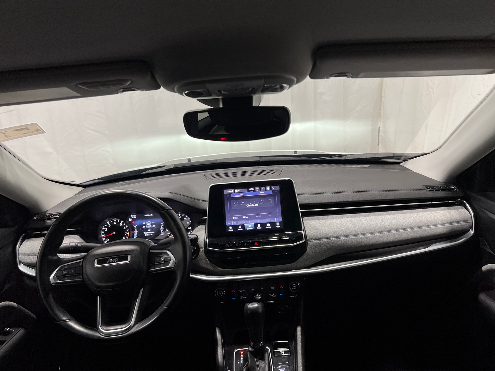 Thumbnail: 2022 Jeep Compass - 3