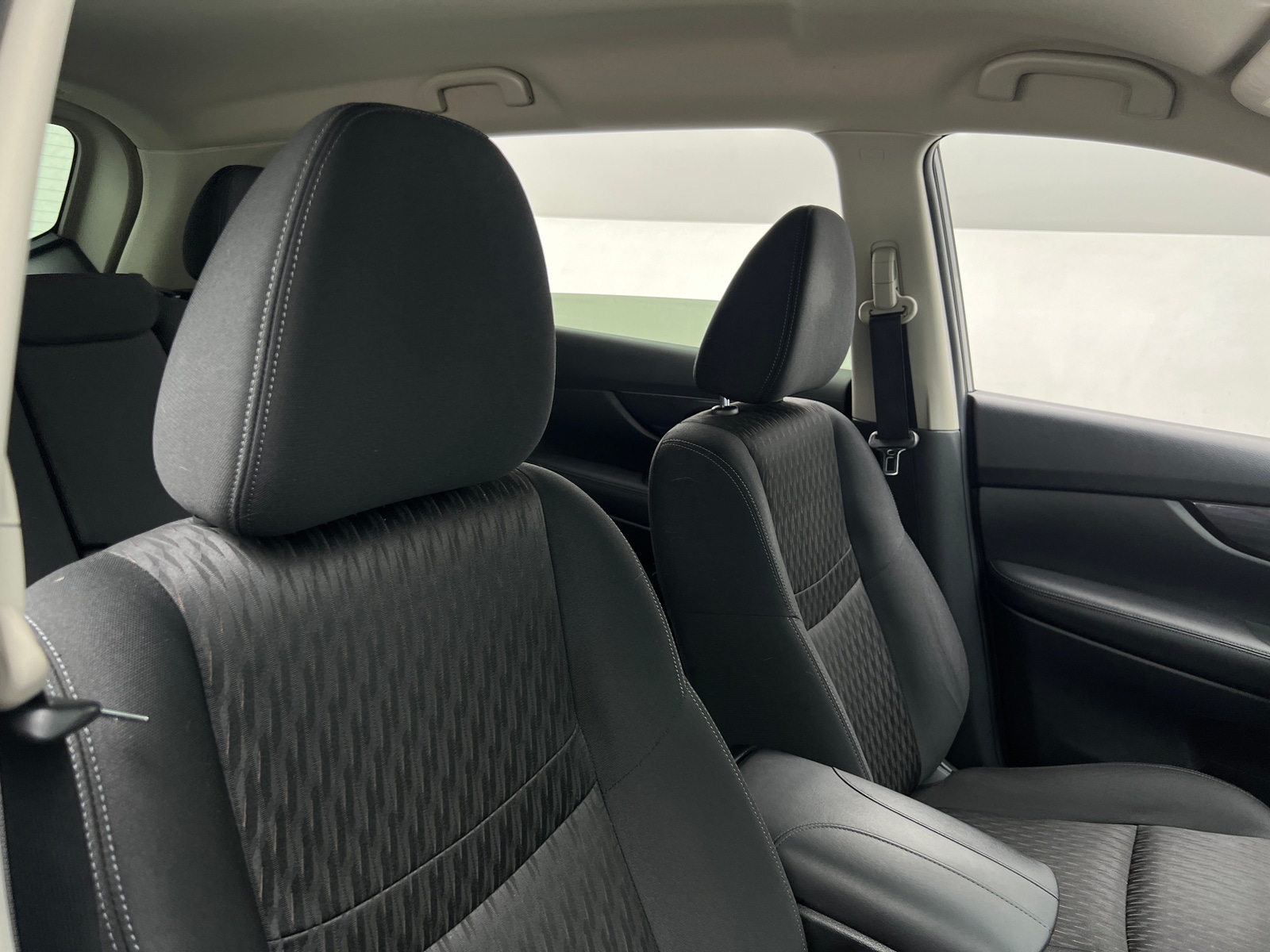 Thumbnail: 2018 Nissan Rogue - 2