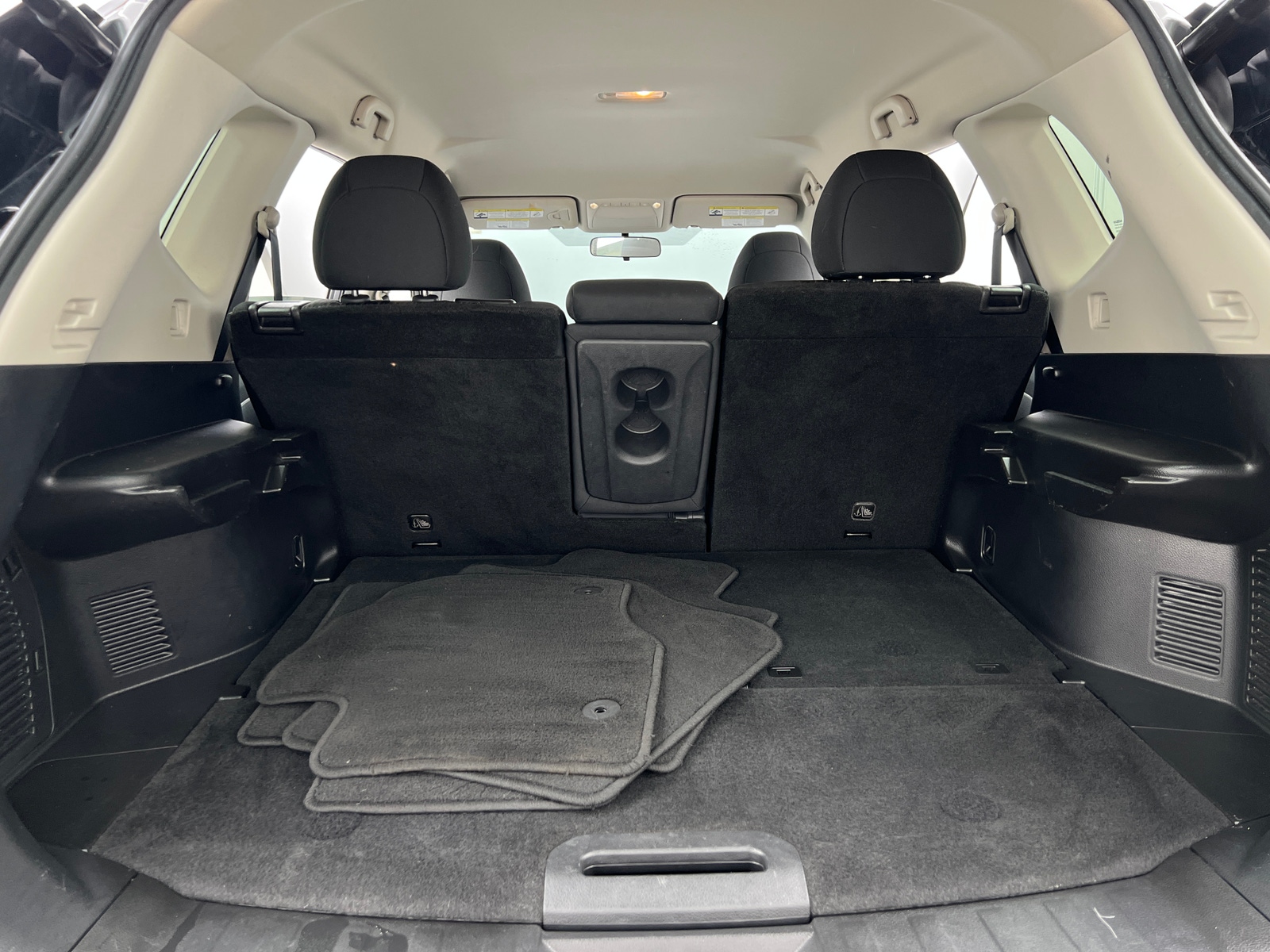 Thumbnail: 2018 Nissan Rogue - 7