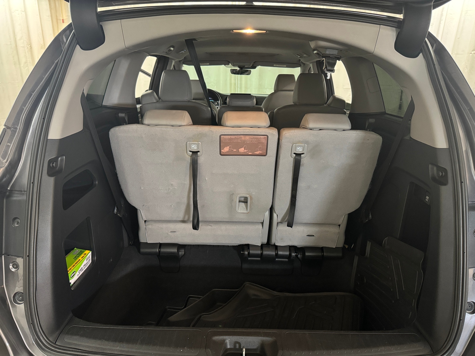 Thumbnail: 2019 Honda Odyssey - 6