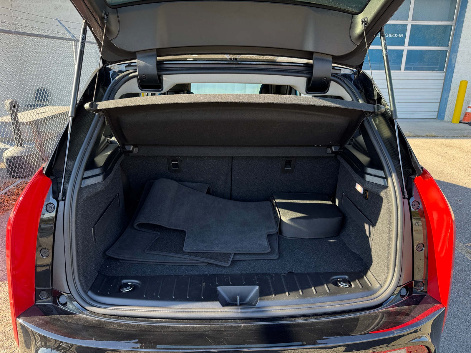 Thumbnail: 2019 BMW i3 - 7