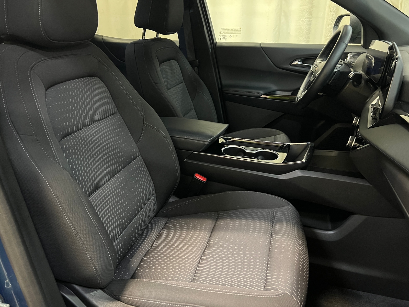 Thumbnail: 2025 Chevrolet Equinox - 2