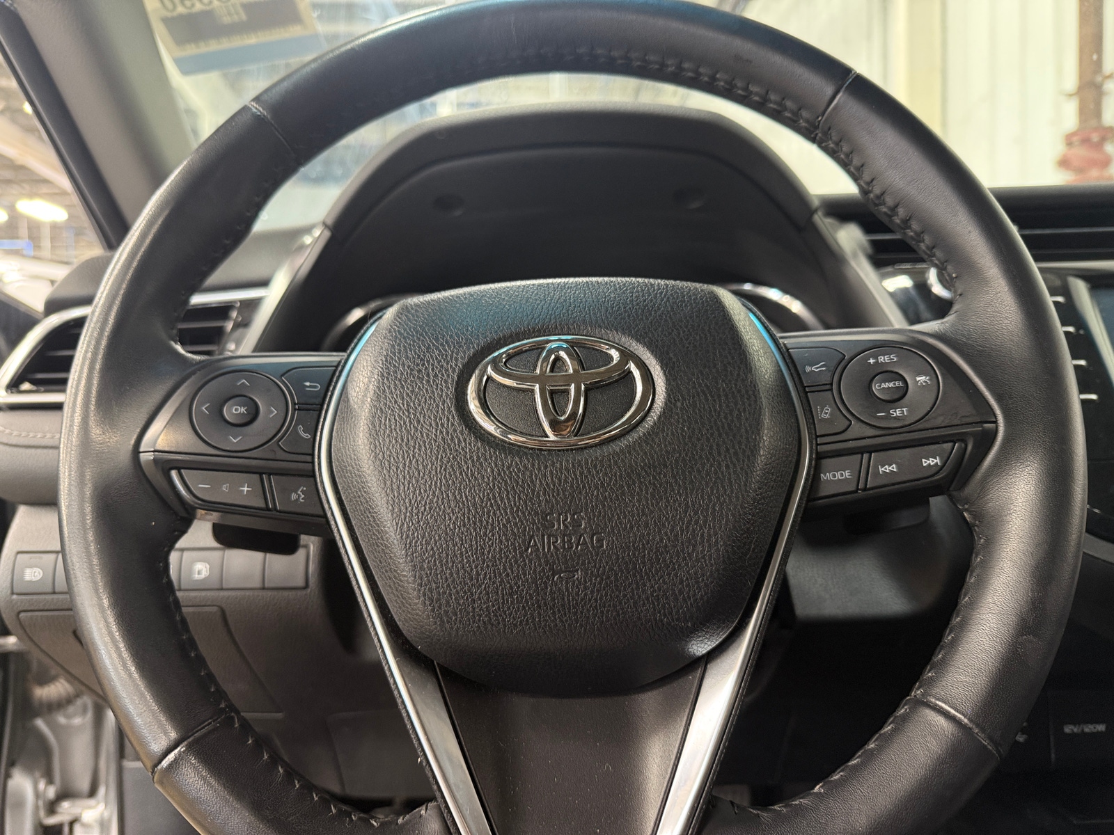 Thumbnail: 2018 Toyota Camry - 5