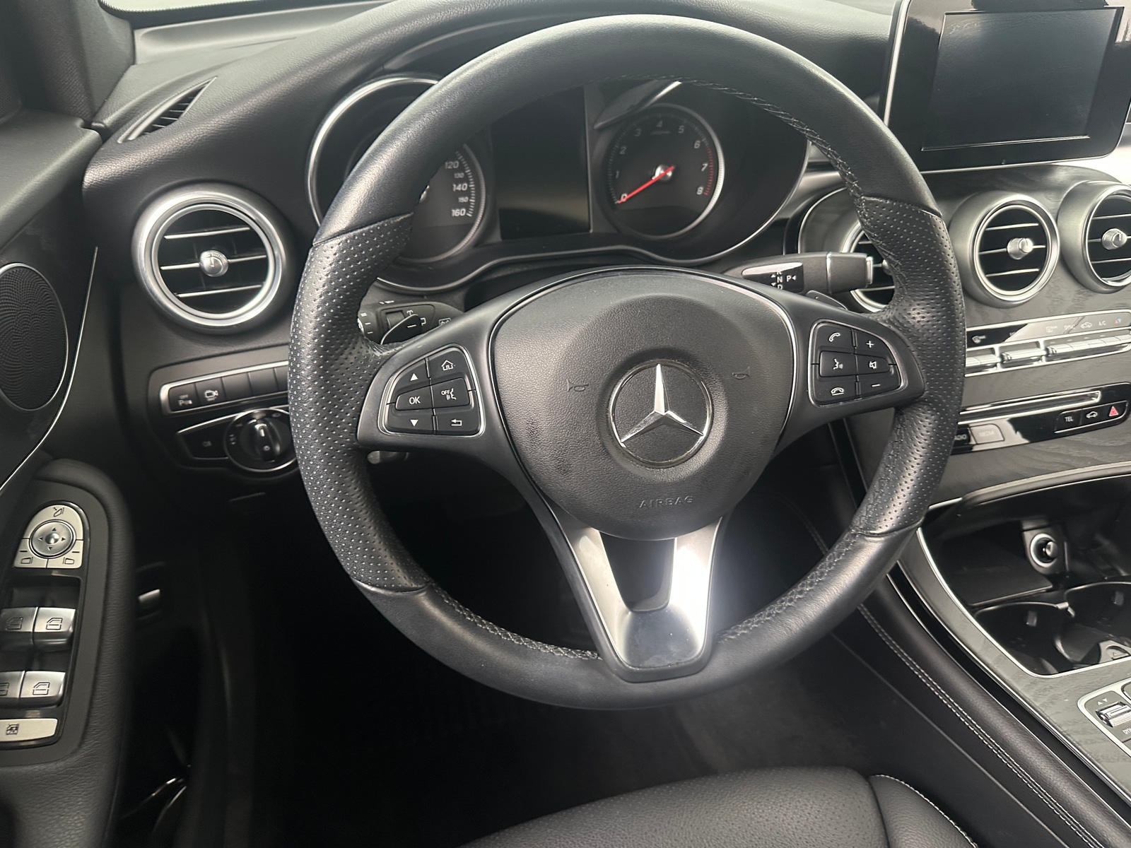 Thumbnail: 2018 Mercedes-Benz GLC - 4