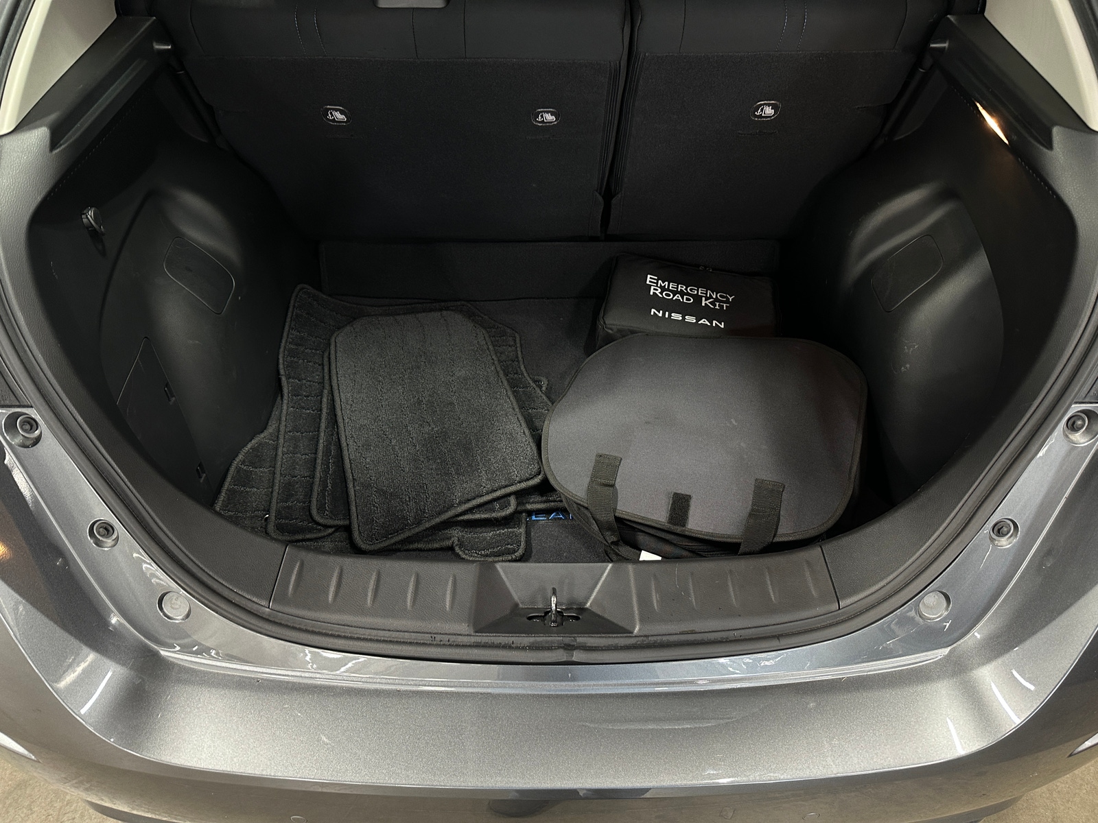 Thumbnail: 2025 Nissan Leaf - 7