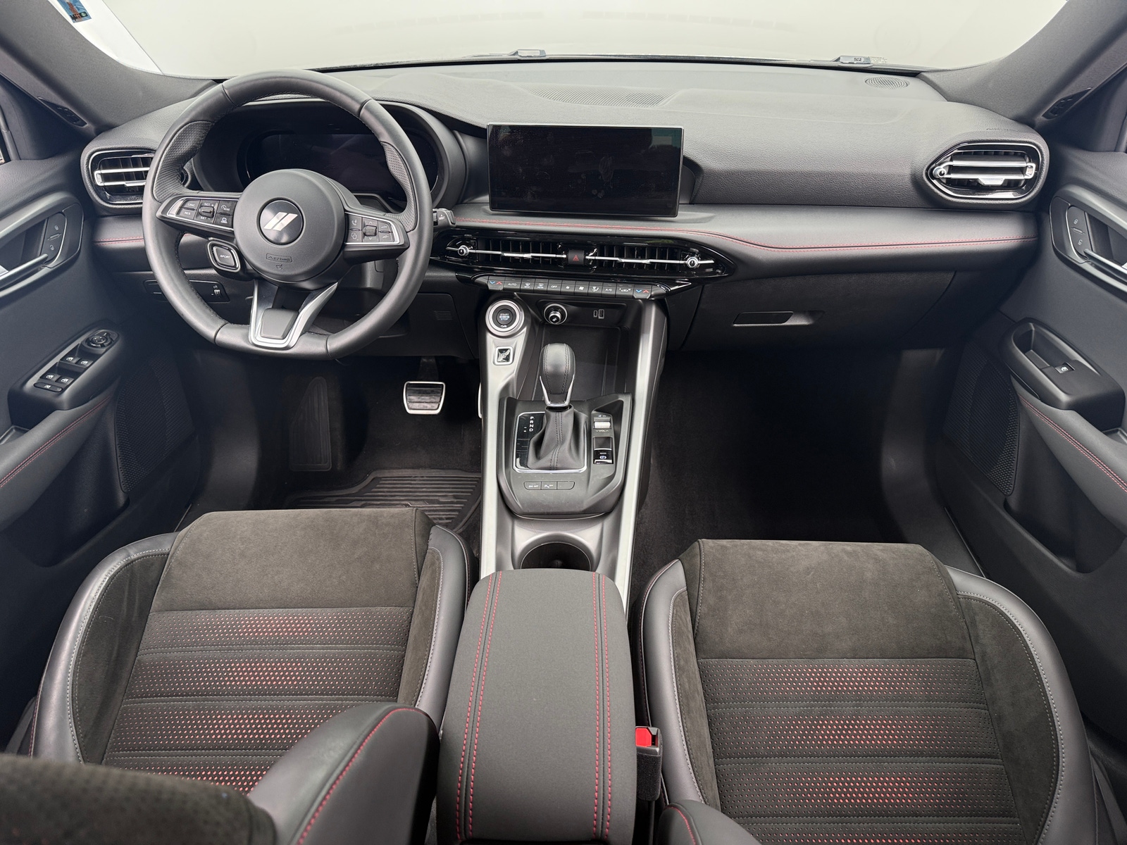 Thumbnail: 2024 Dodge Hornet - 2