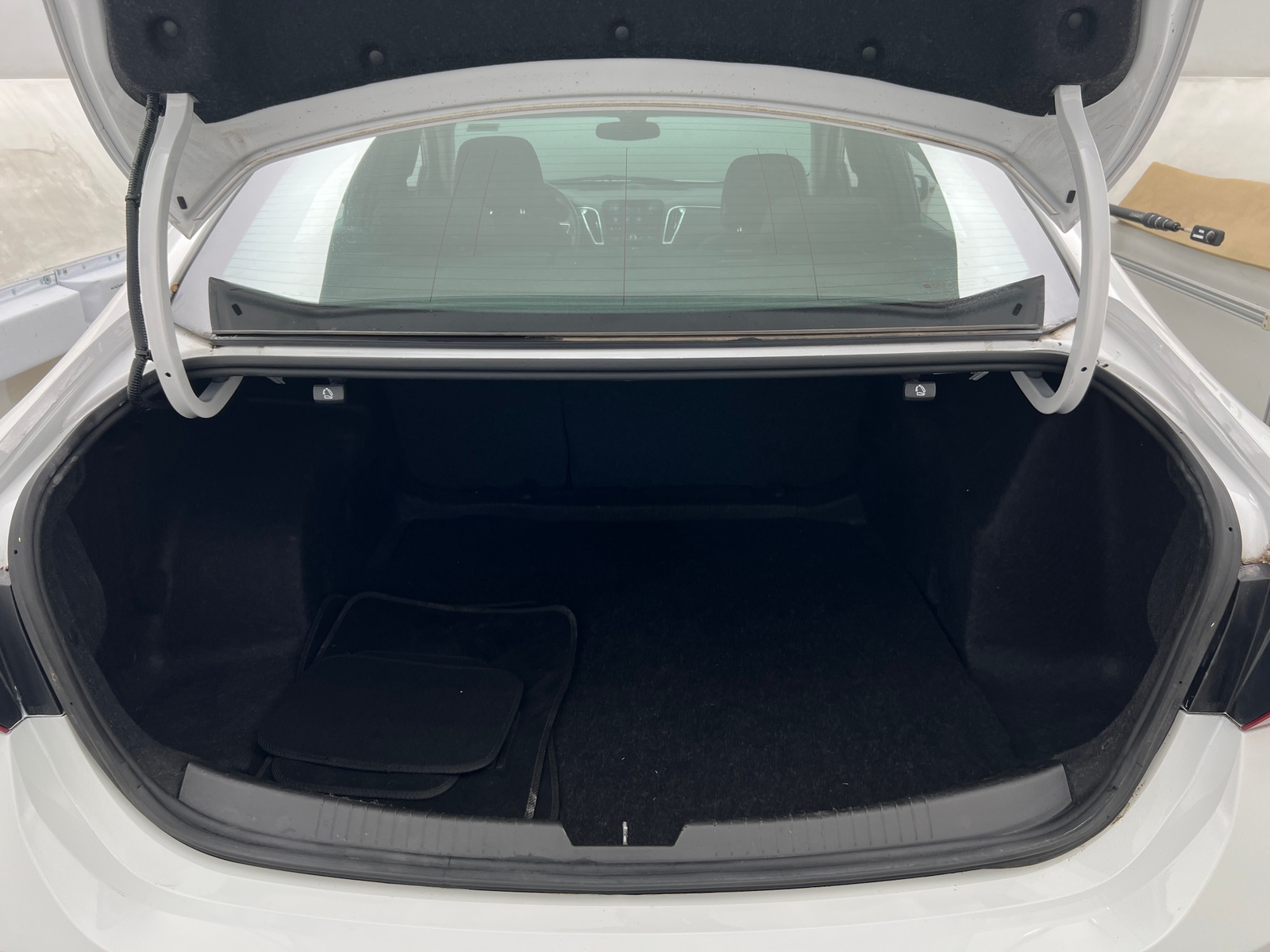 Thumbnail: 2020 Chevrolet Malibu - 7