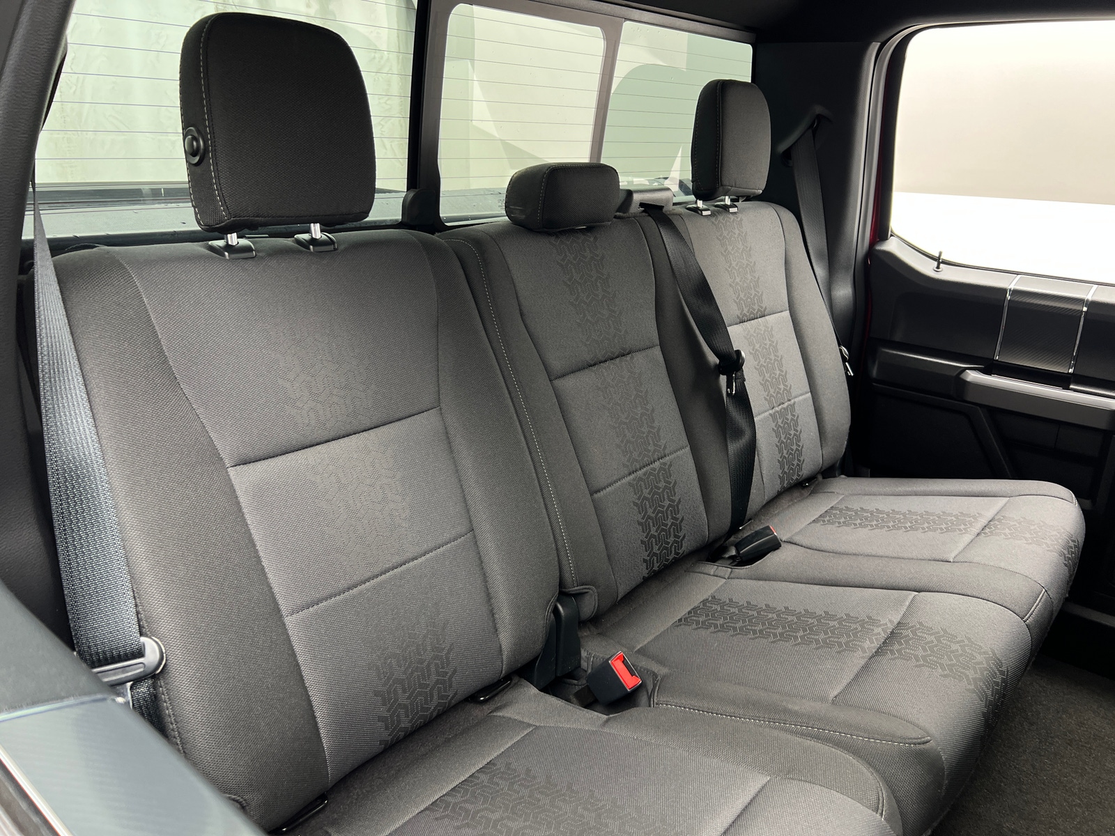 Thumbnail: 2019 Ford Econoline - 6