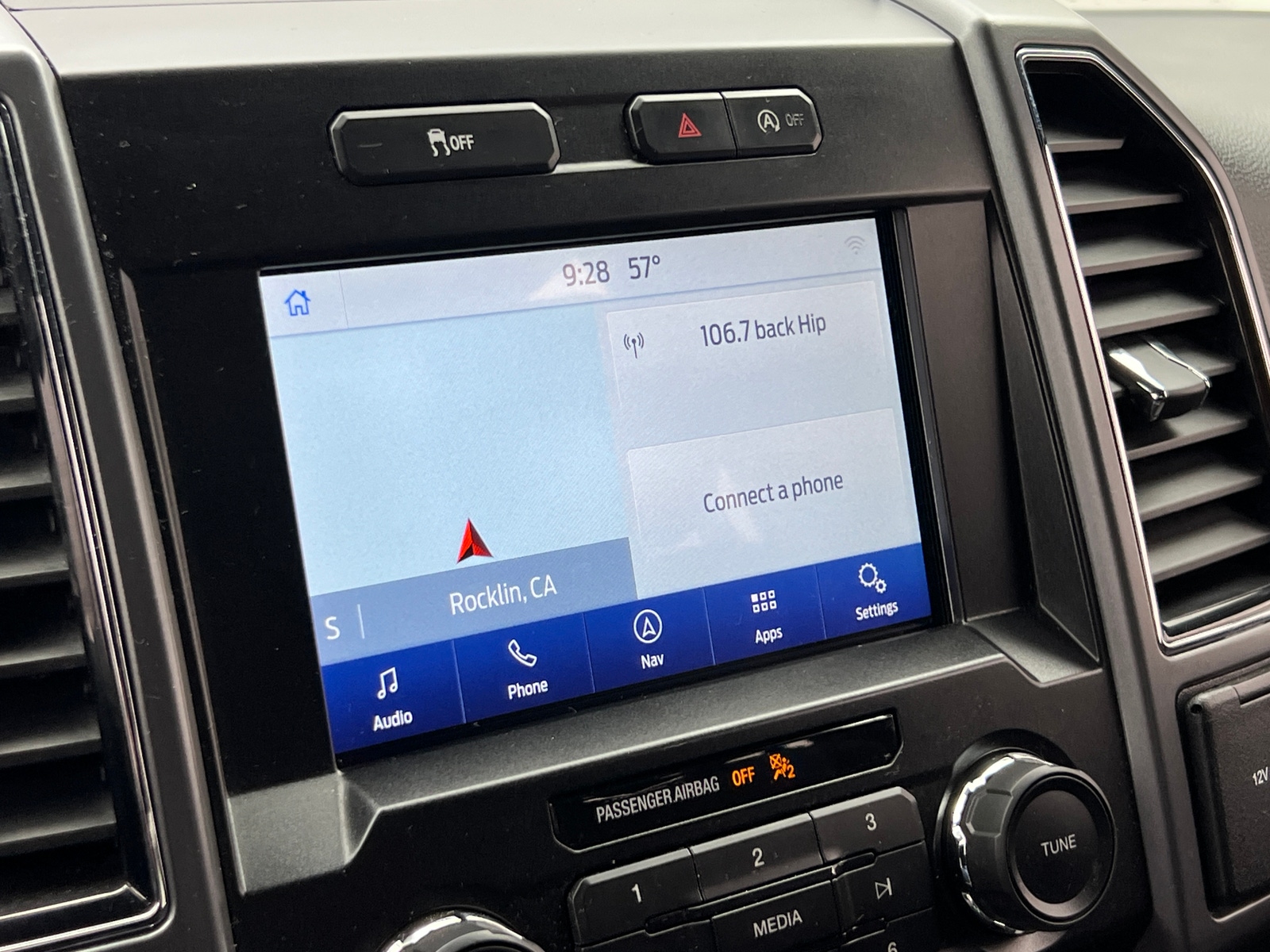 Thumbnail: 2019 Ford Econoline - 4