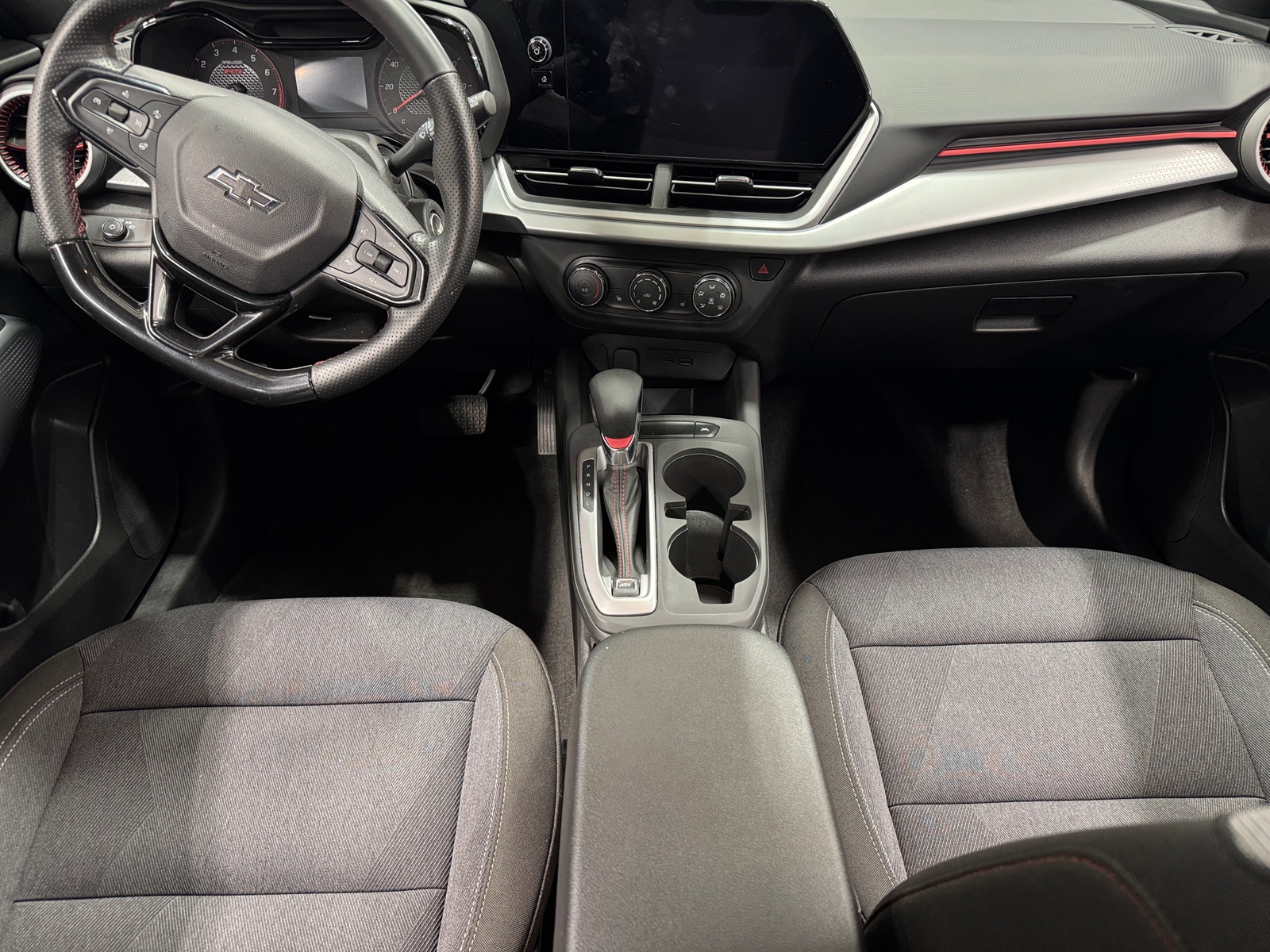 Thumbnail: 2024 Chevrolet Trax - 3