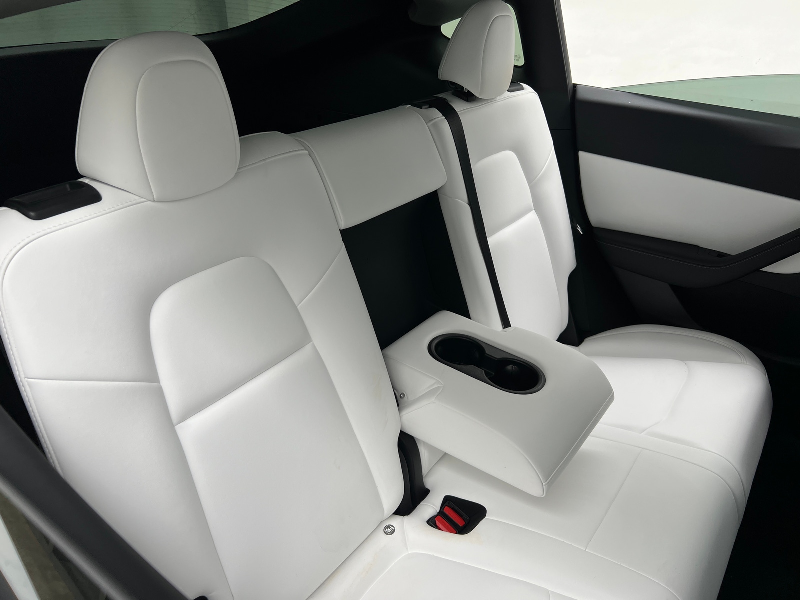 Thumbnail: 2022 Tesla Model Y - 5