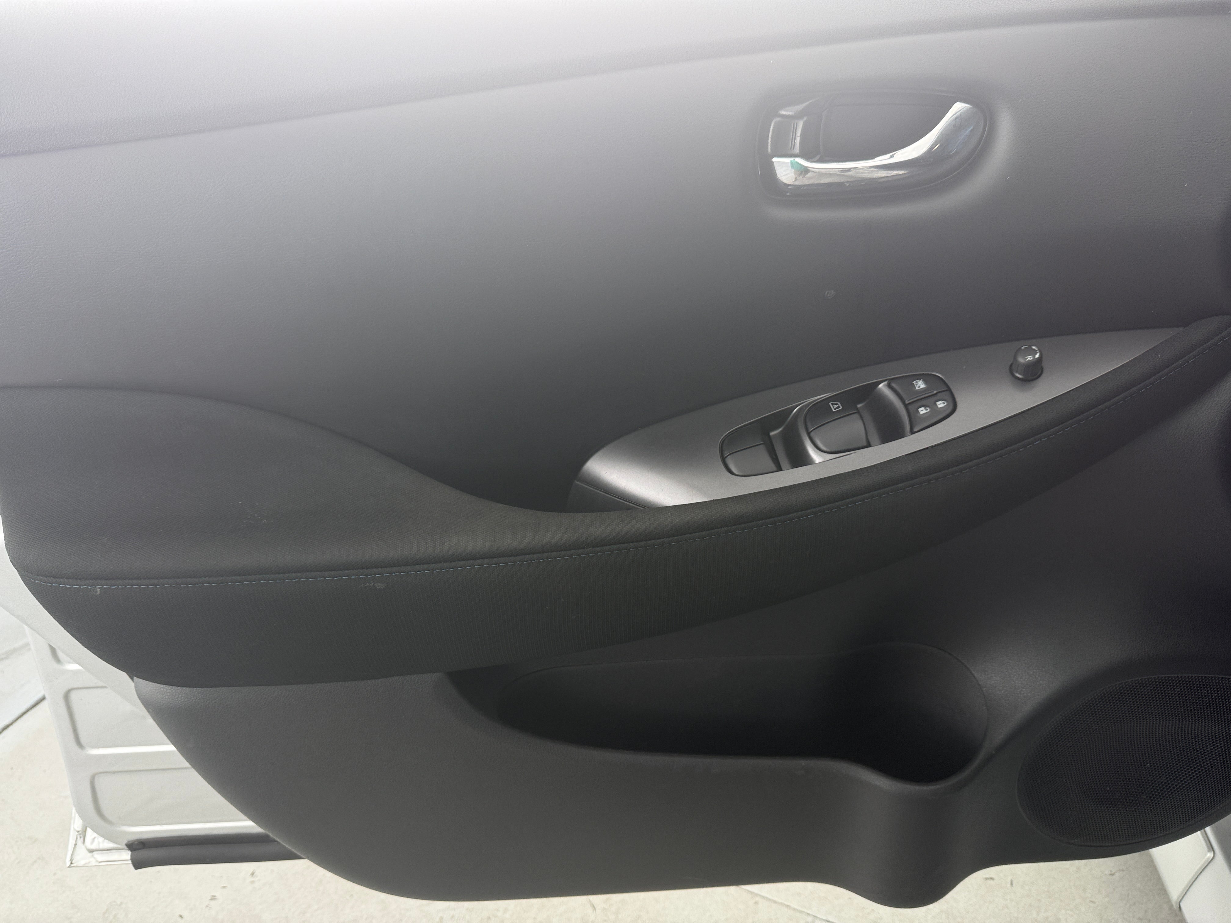 Used 2022 Nissan LEAF S Plus with VIN 1N4BZ1BV3NC561611 for sale in Oak Creek, WI