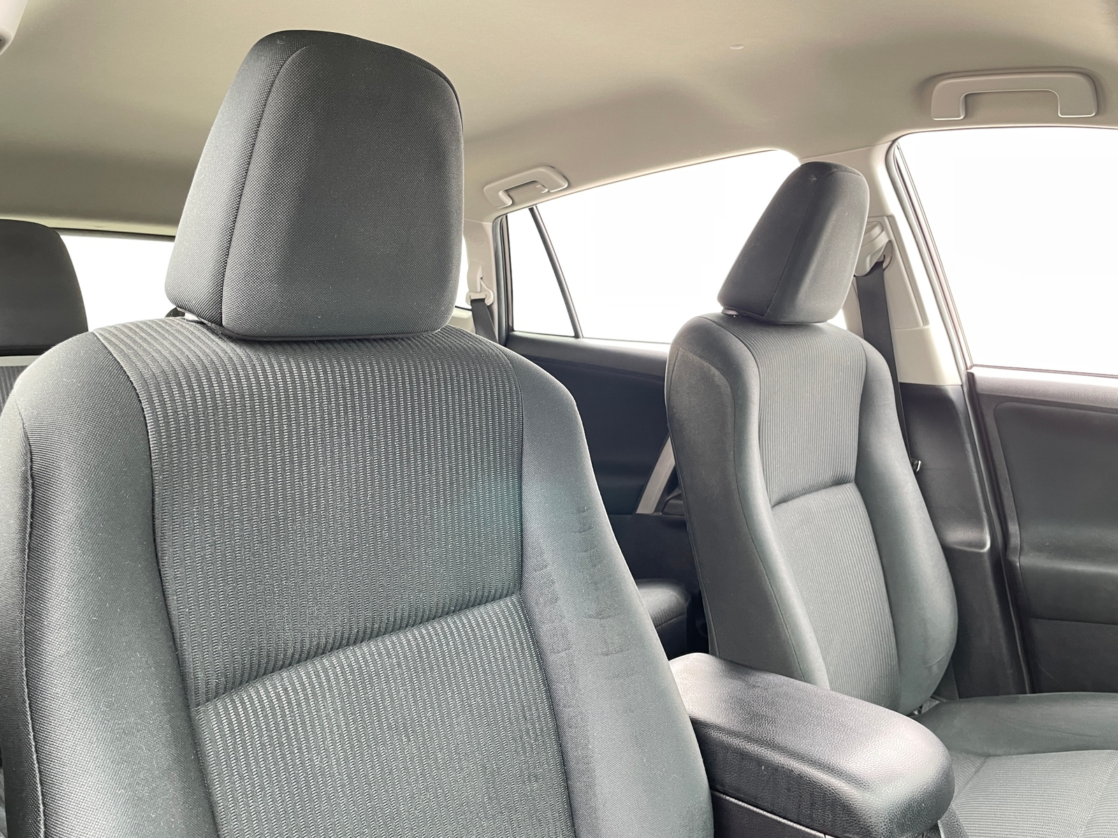 Thumbnail: 2017 Toyota RAV4 - 2