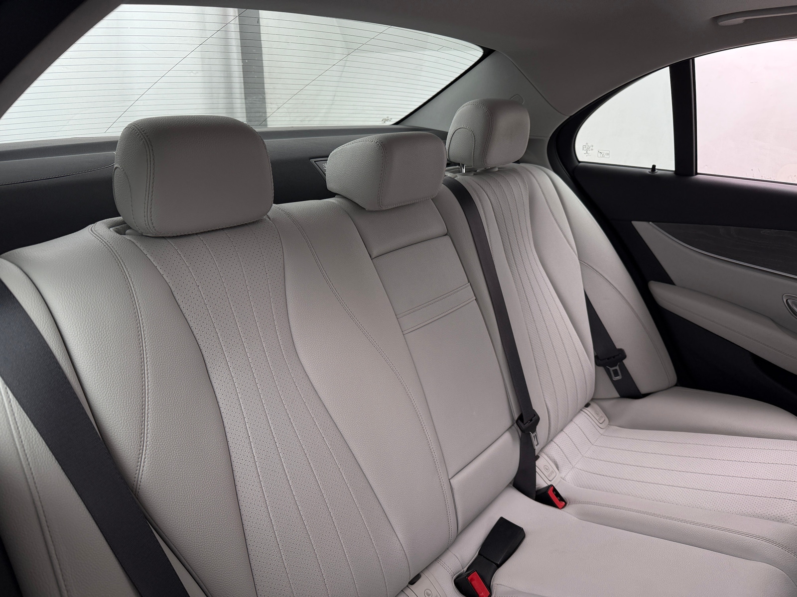 Thumbnail: 2021 Mercedes-Benz E-Class - 5