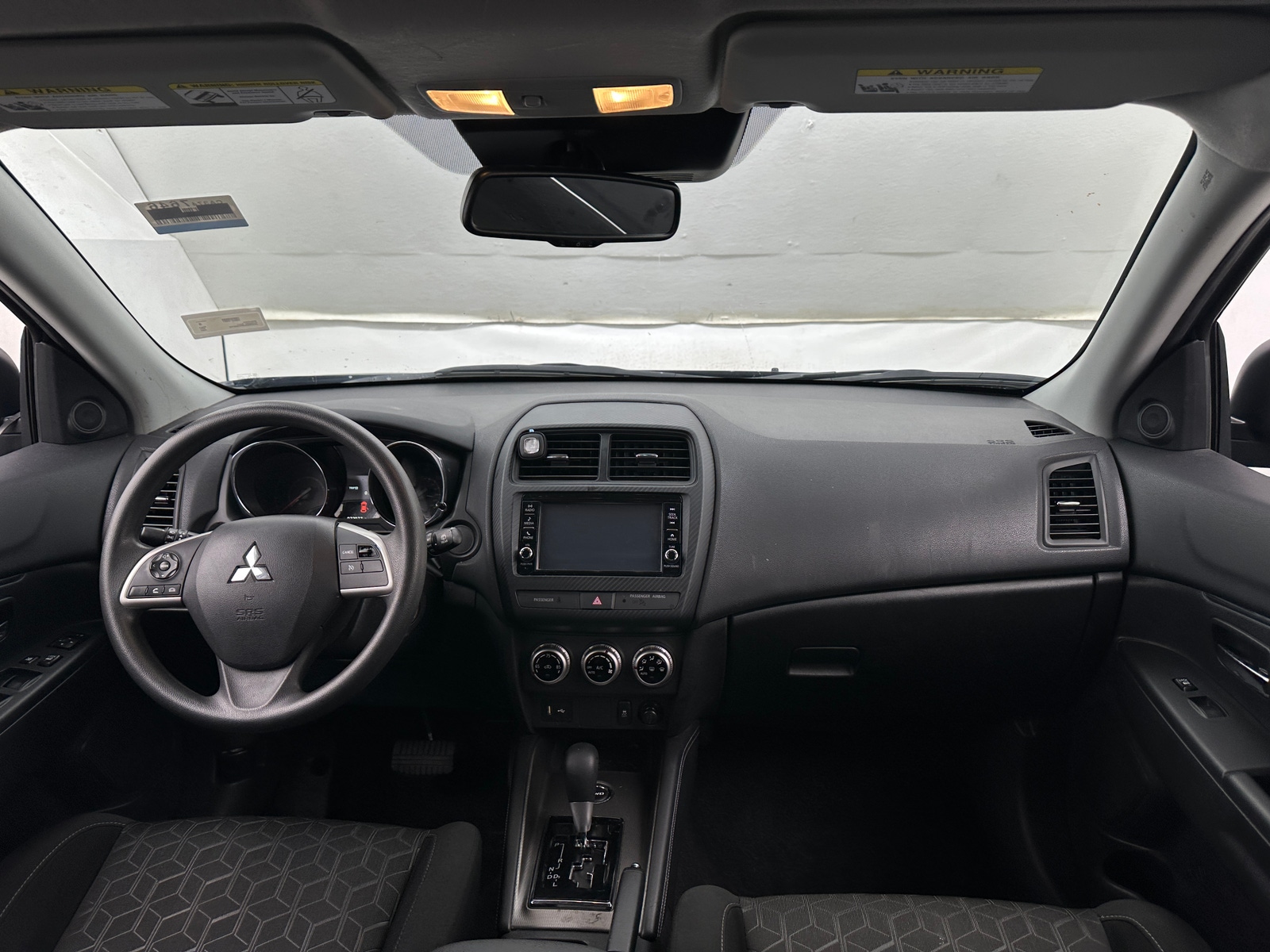 Thumbnail: 2024 Mitsubishi Outlander Sport - 3