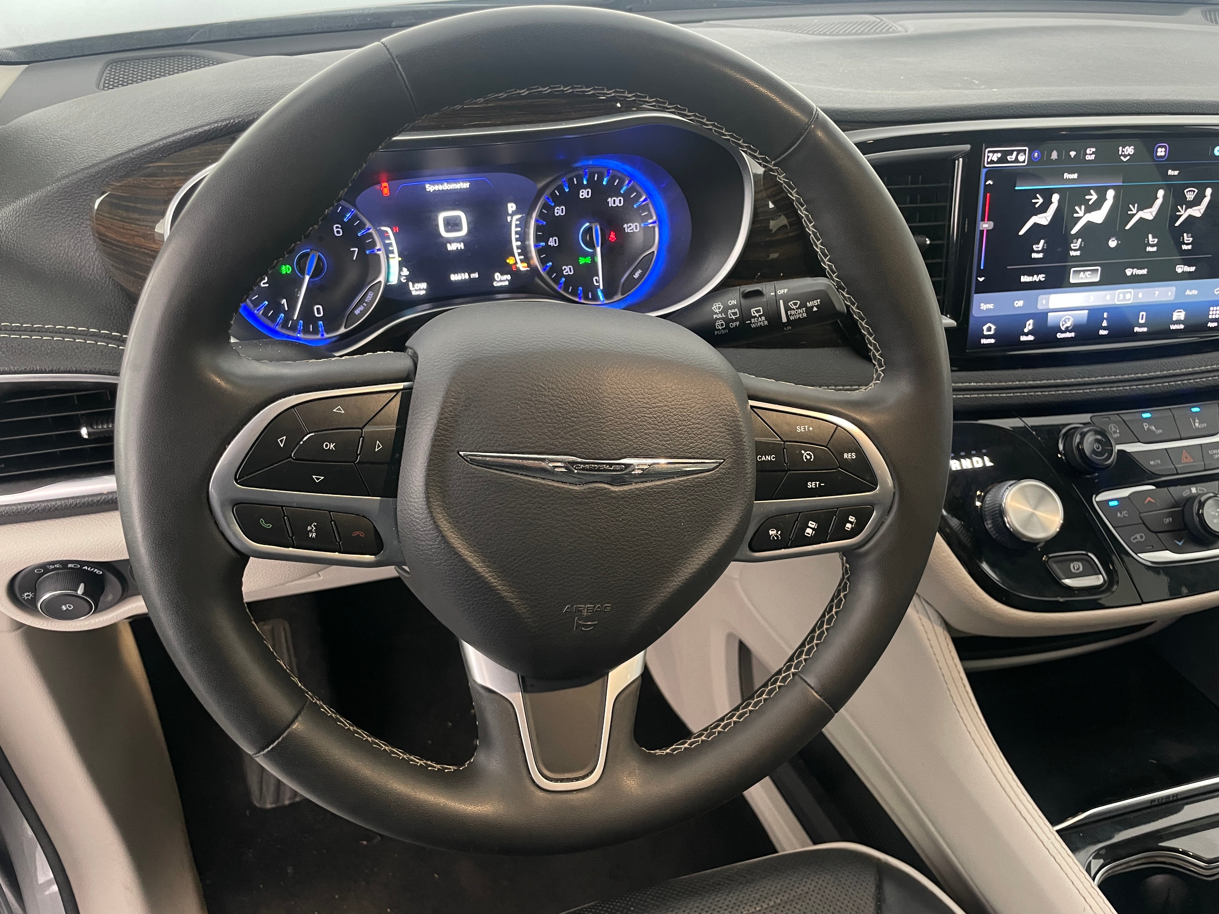 2023 Chrysler Pacifica