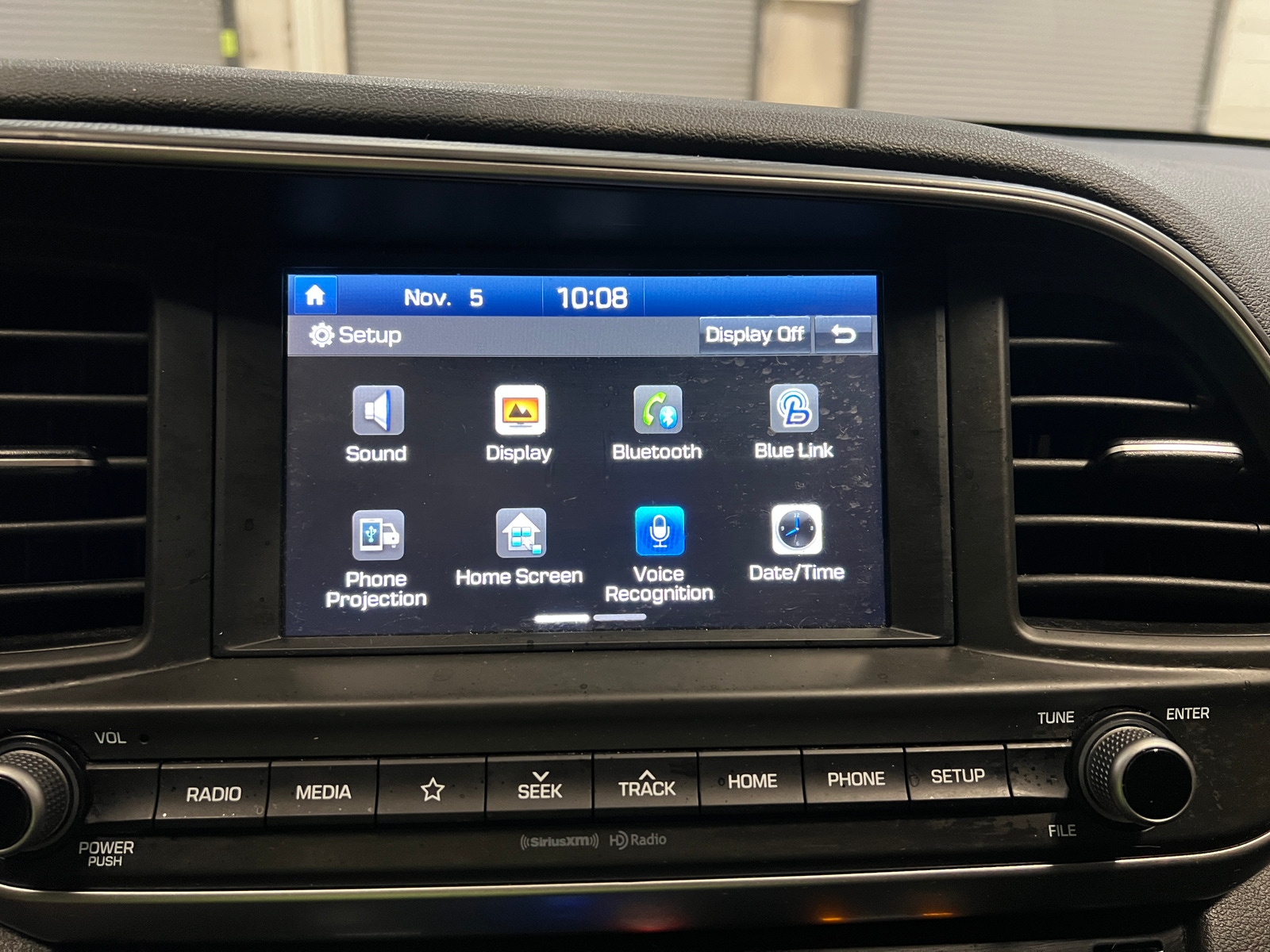 Thumbnail: 2019 Hyundai Elantra - 4