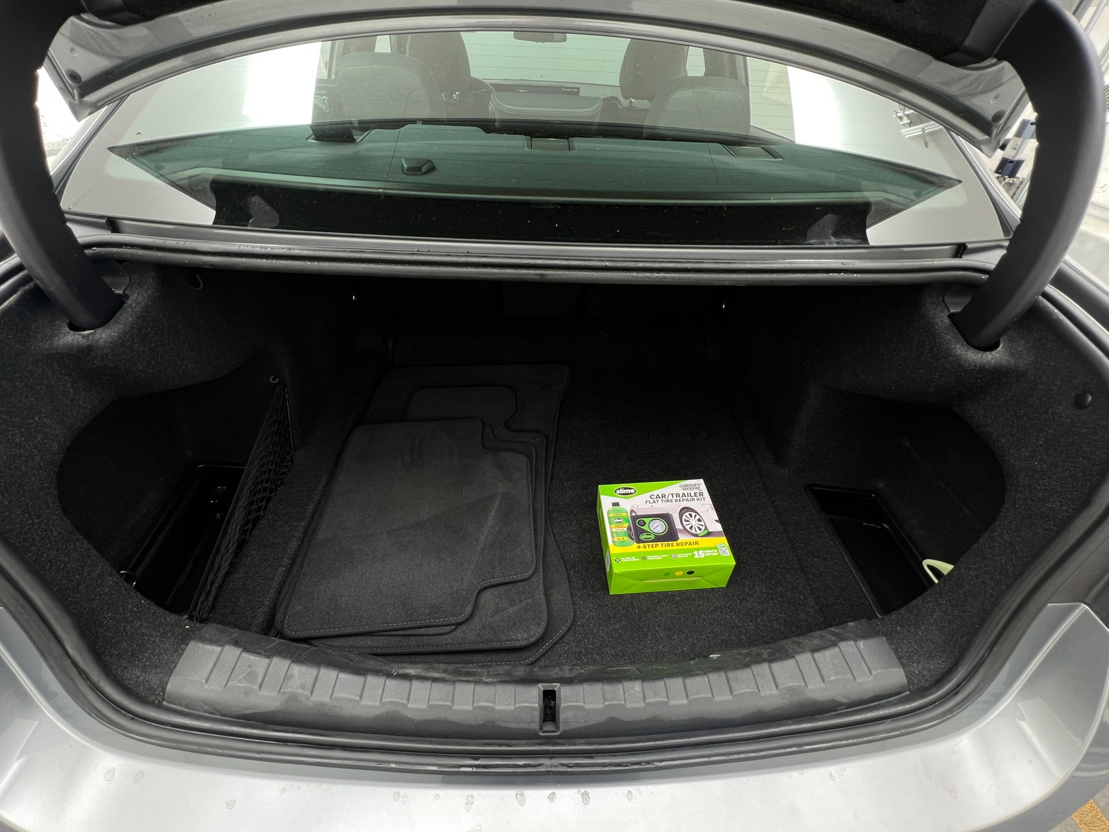 Thumbnail: 2025 BMW 3 Series - 6