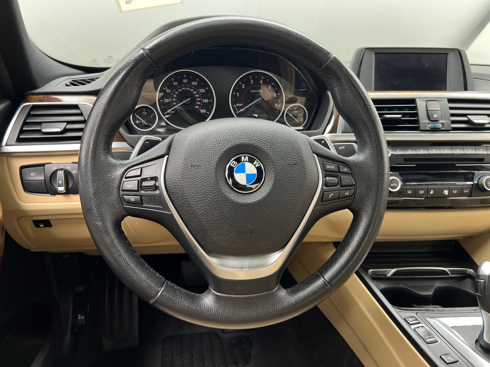 Thumbnail: 2018 BMW 3 Series - 4